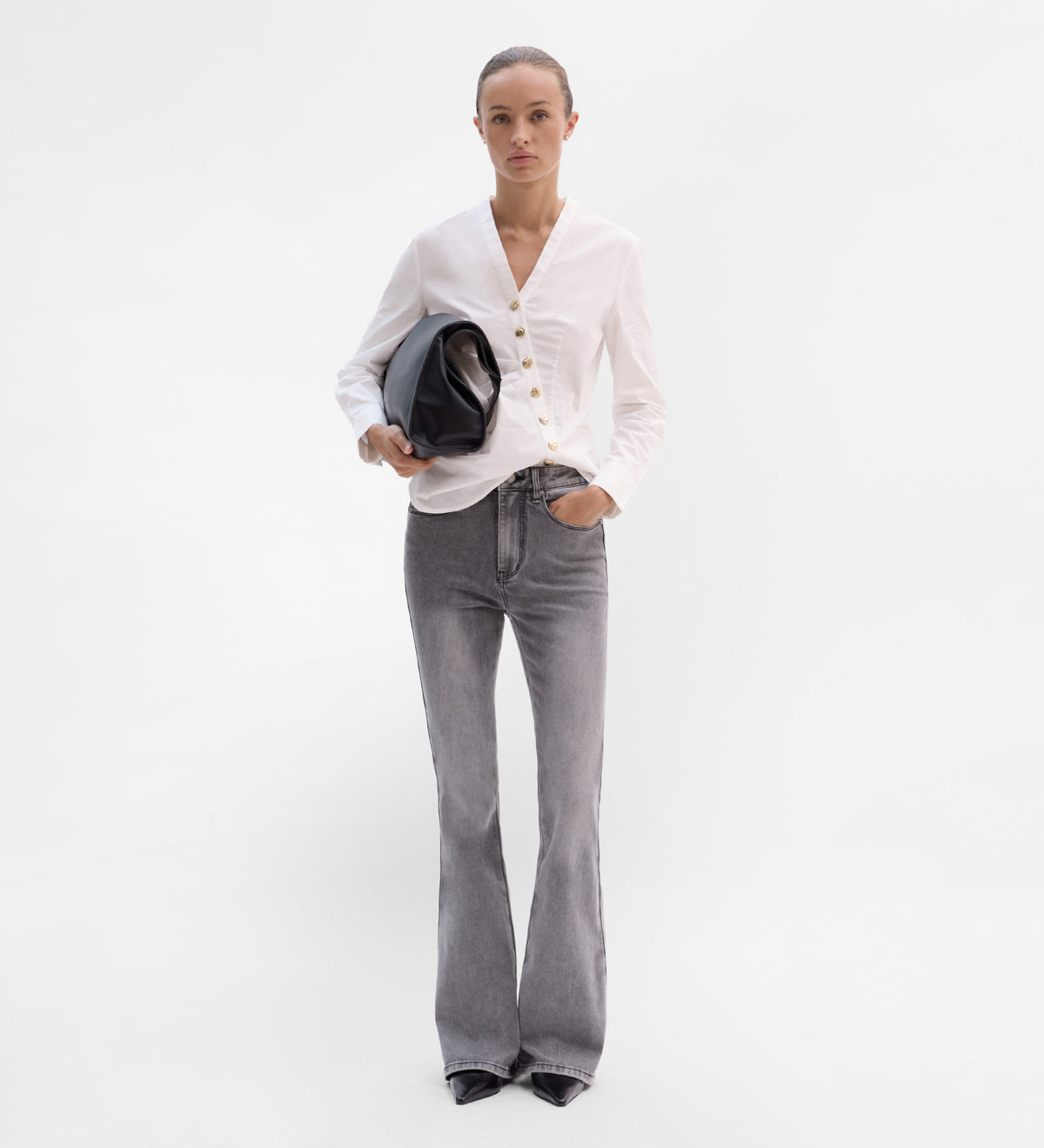 Pantalón vaquero acampanado