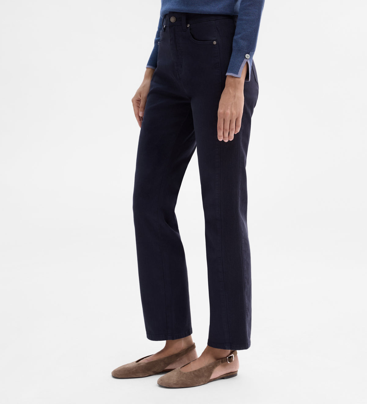Pantalón slim bordado lateral