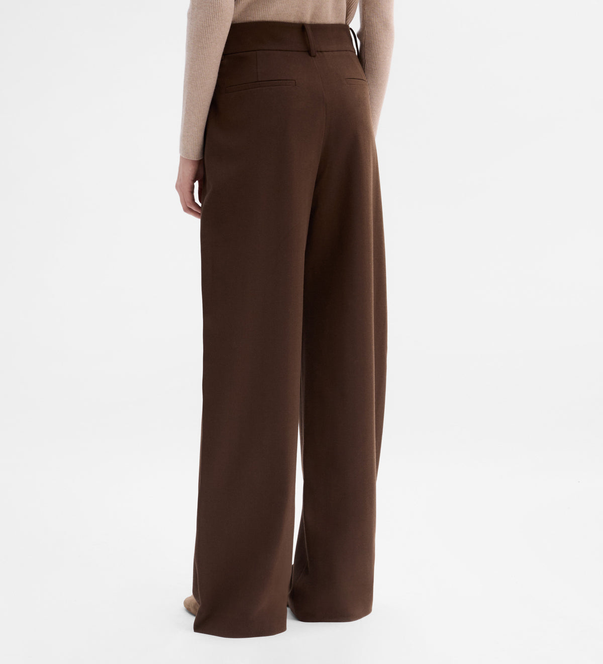 Pantalón pierna ancha