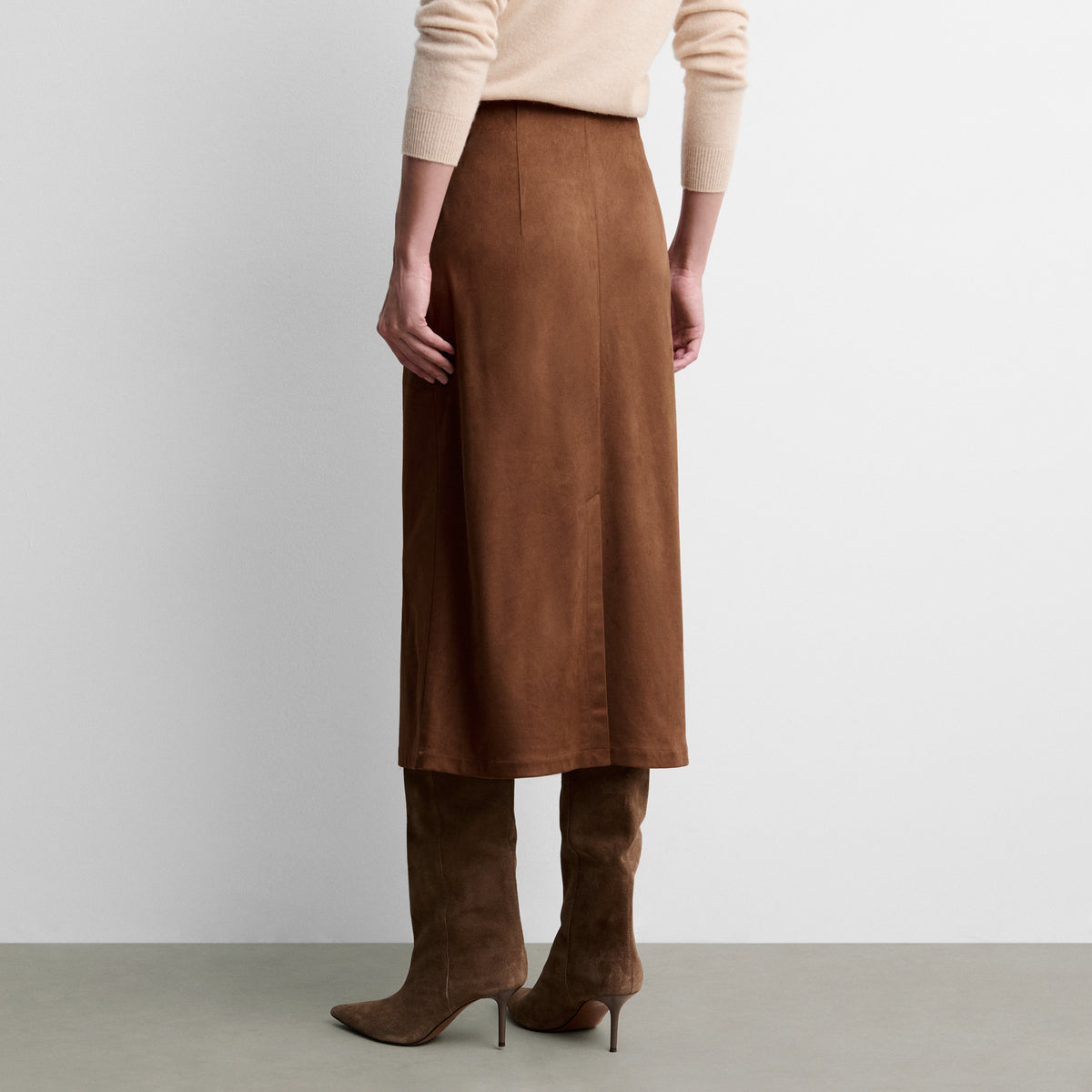Falda midi antelina