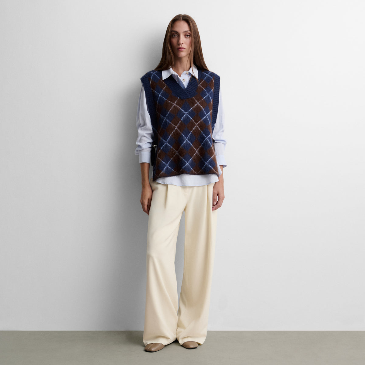 Diamond-pattern knit gilet