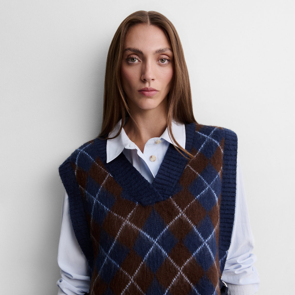 Diamond-pattern knit gilet