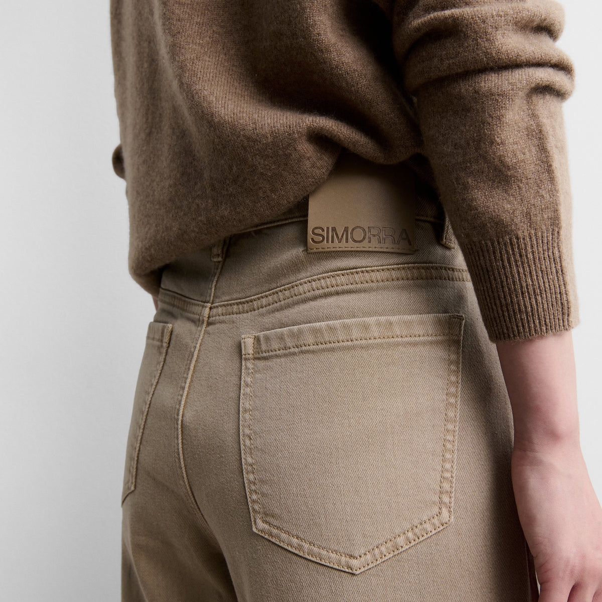 Wide-leg jeans