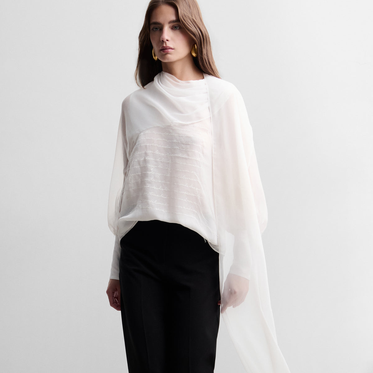 Blusa bordada pañuelo