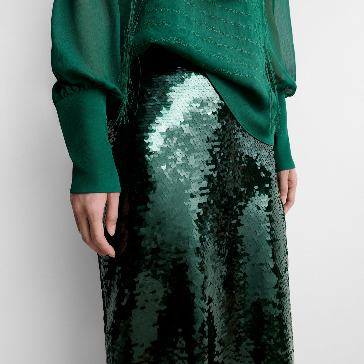 Sequined pencil skirt