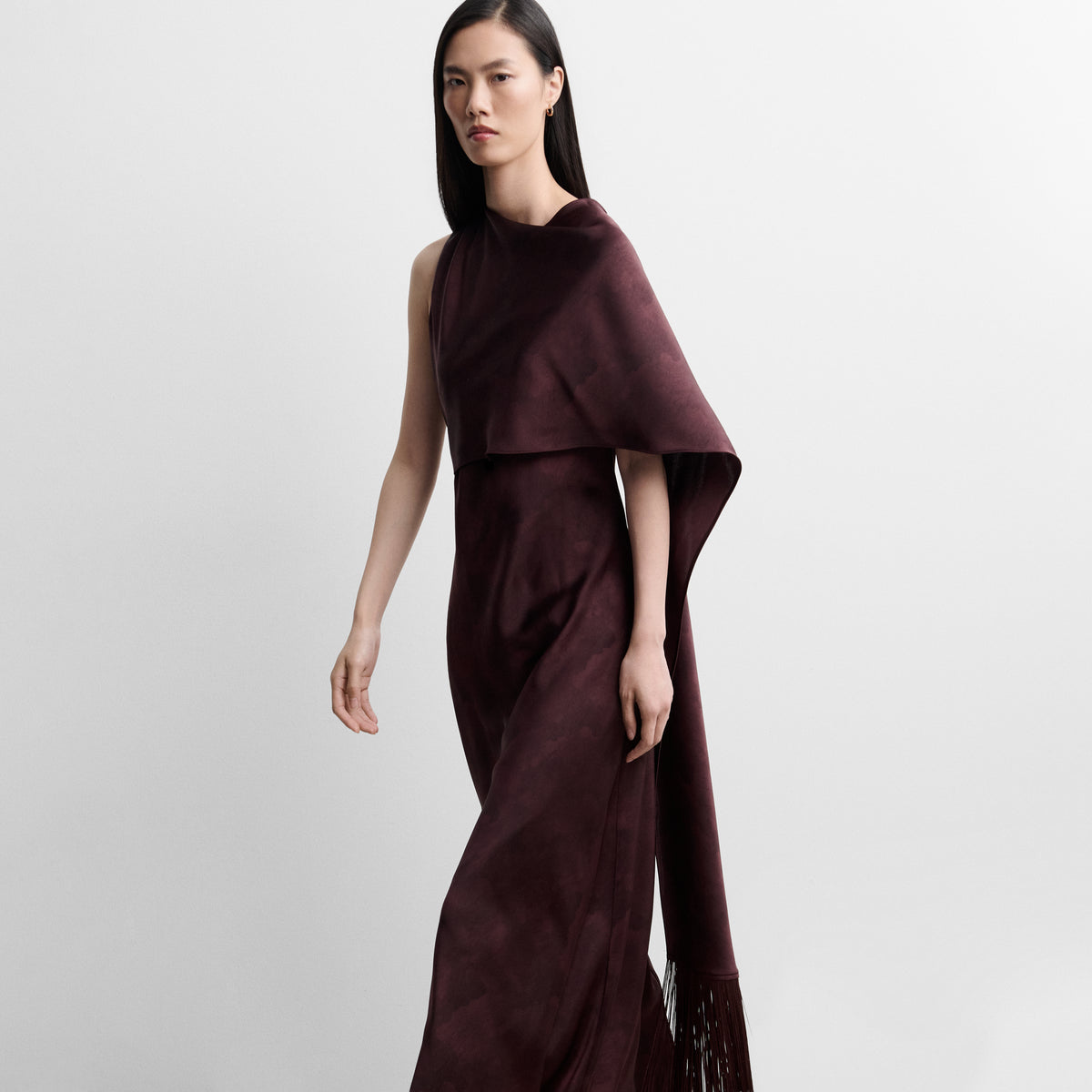 Vestido largo satinado chal