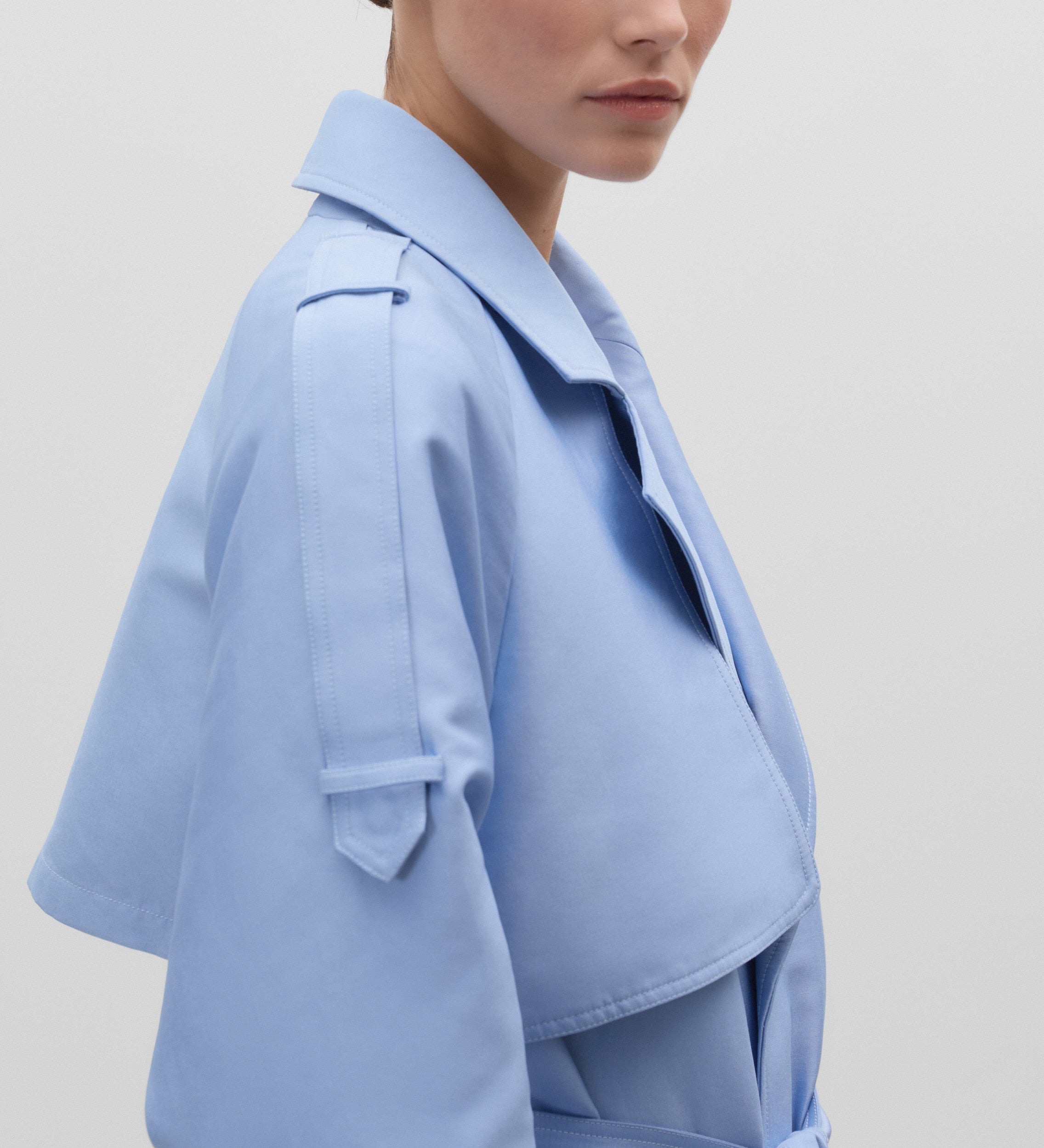Trench-coat avec ceinture à nouer