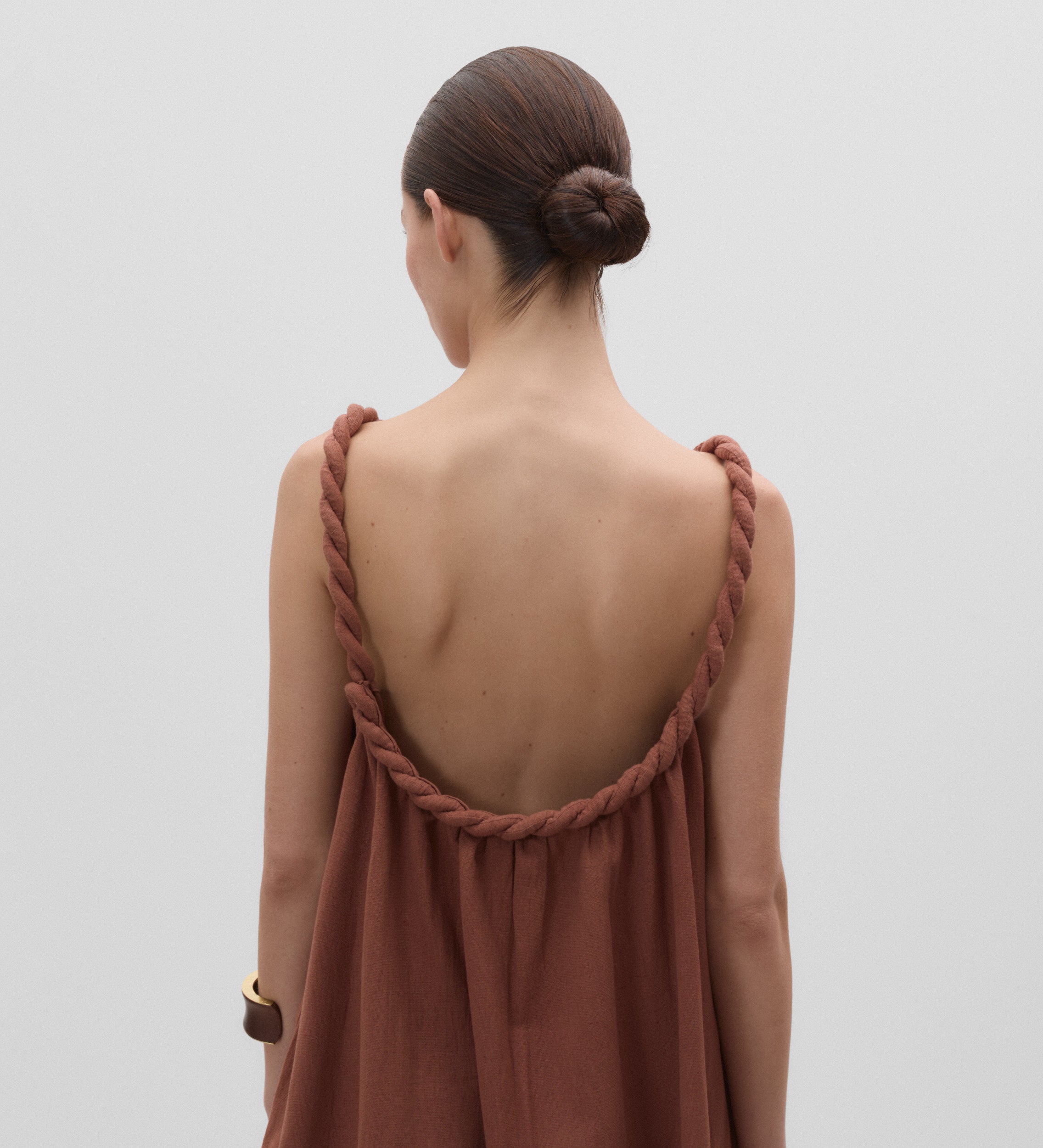 Vestido espalda descubierta