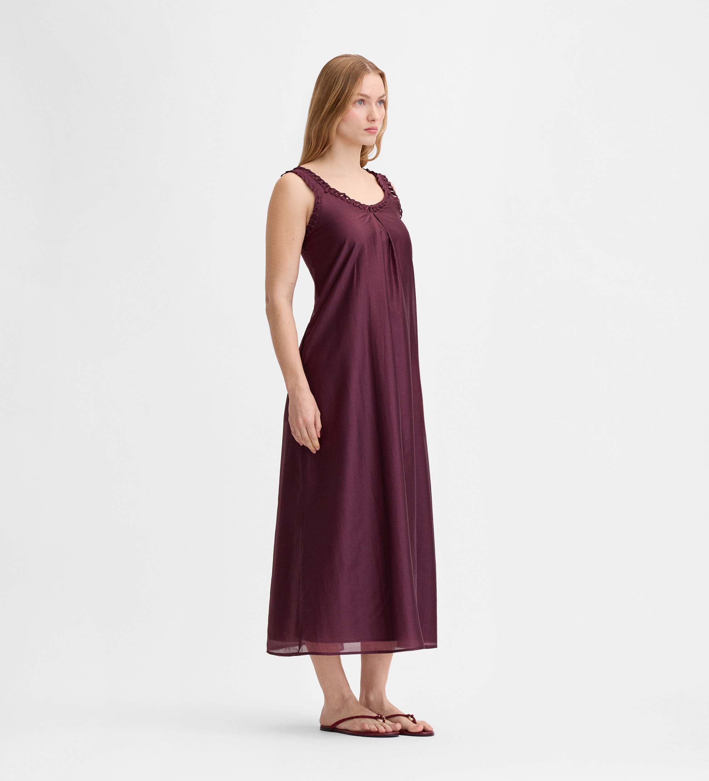 Robe longue tressée