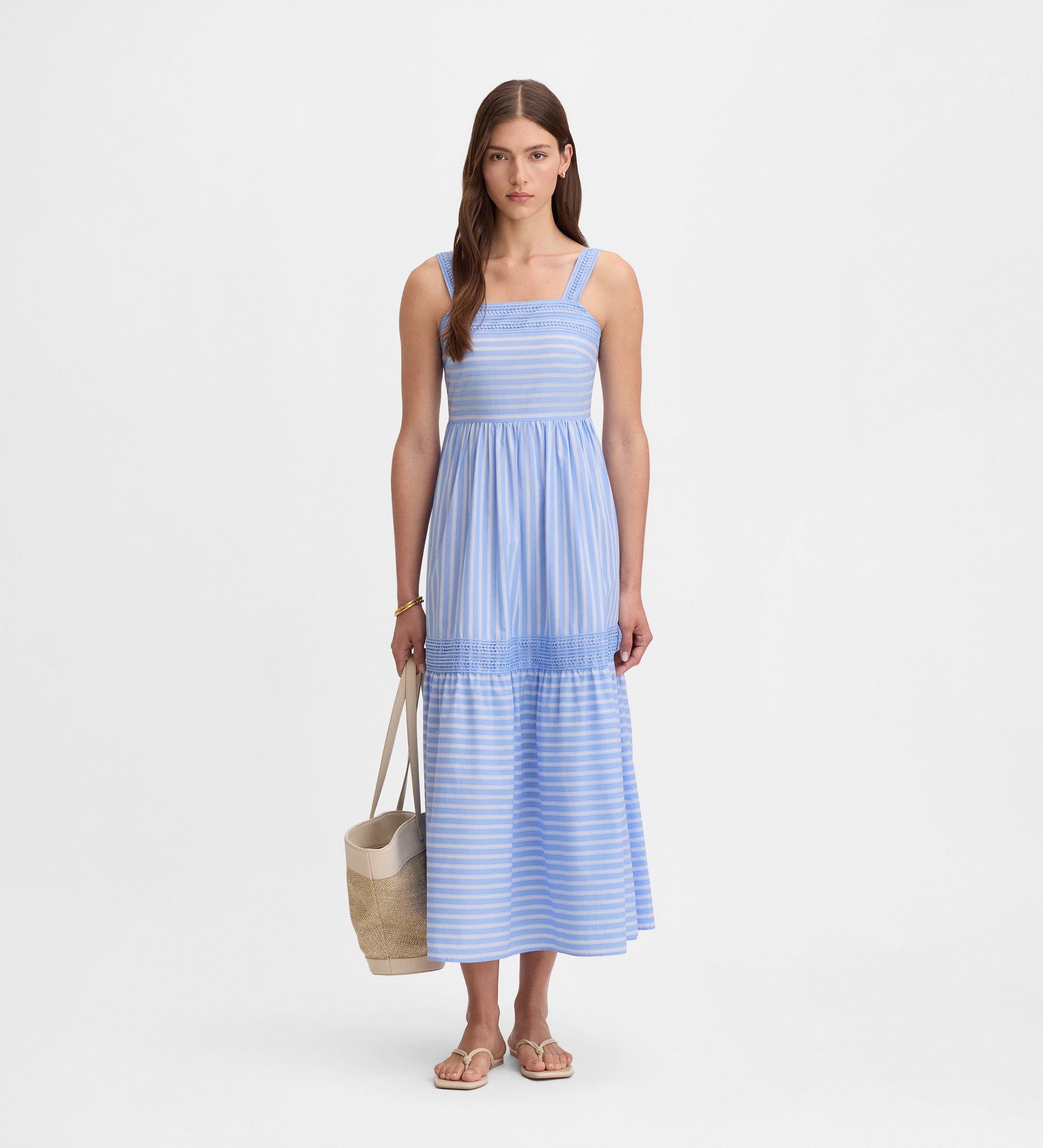 Robe à rayures fines