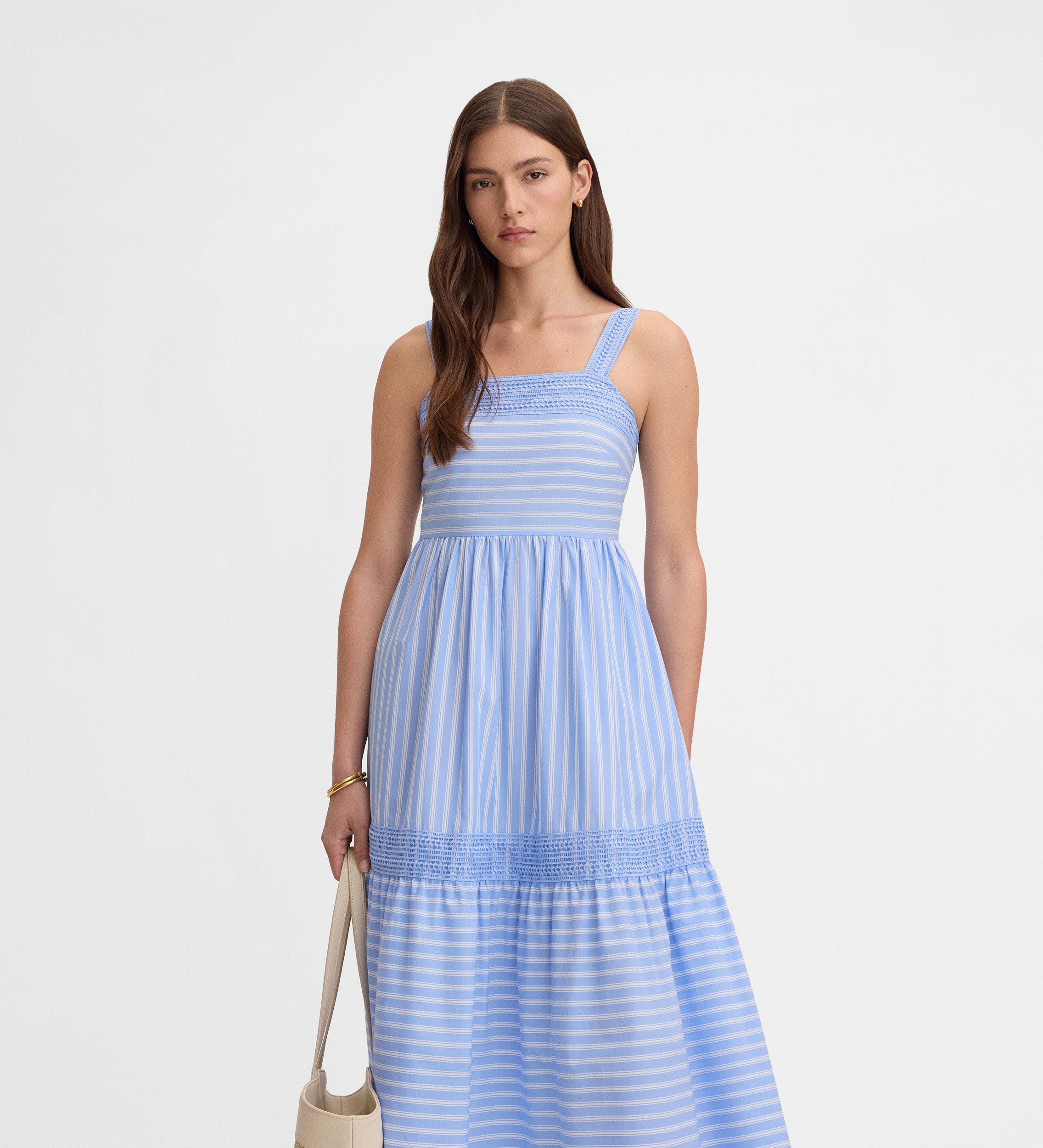 Robe à rayures fines