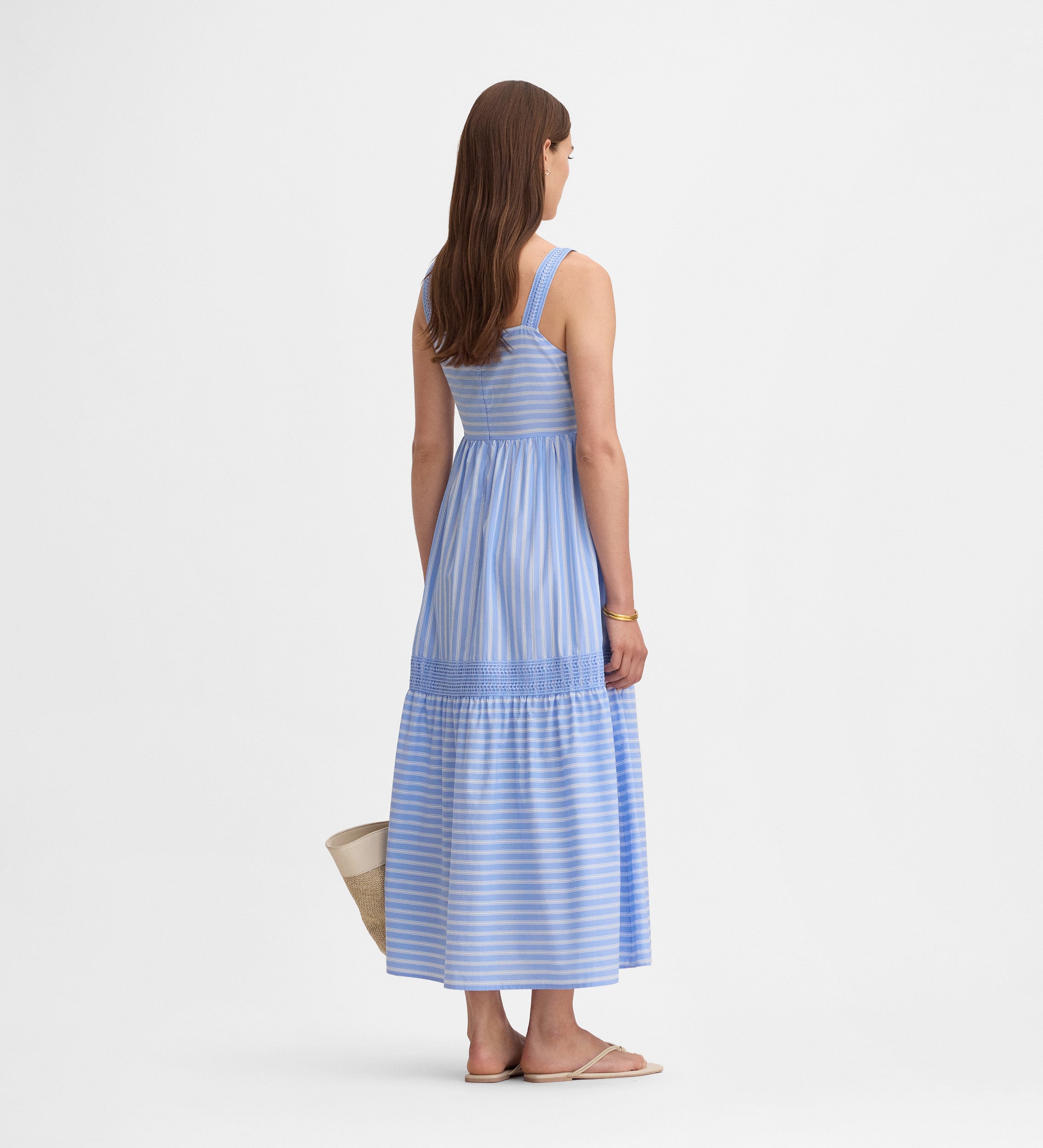 Robe à rayures fines