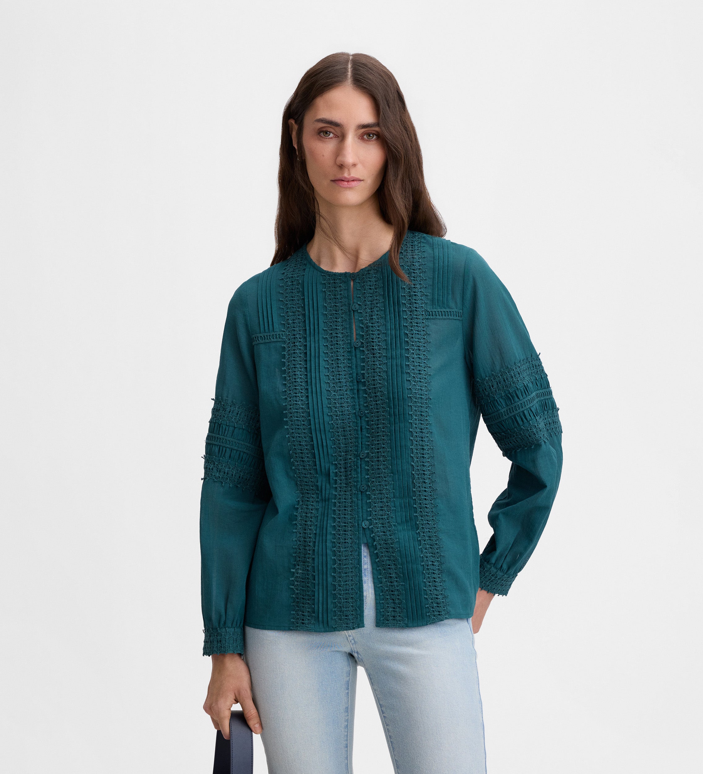 Blouse with trim