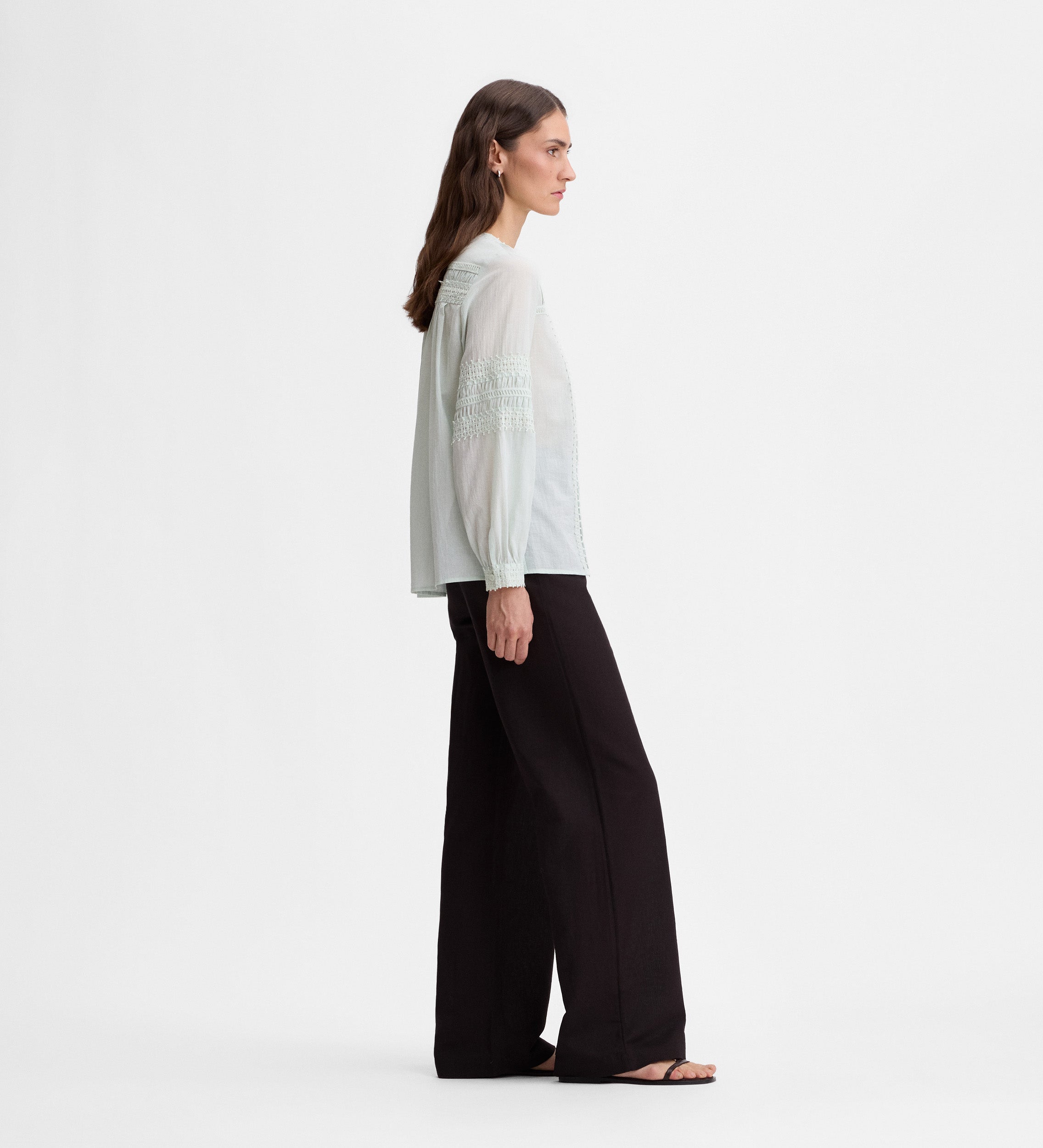 Blouse avec passementeries