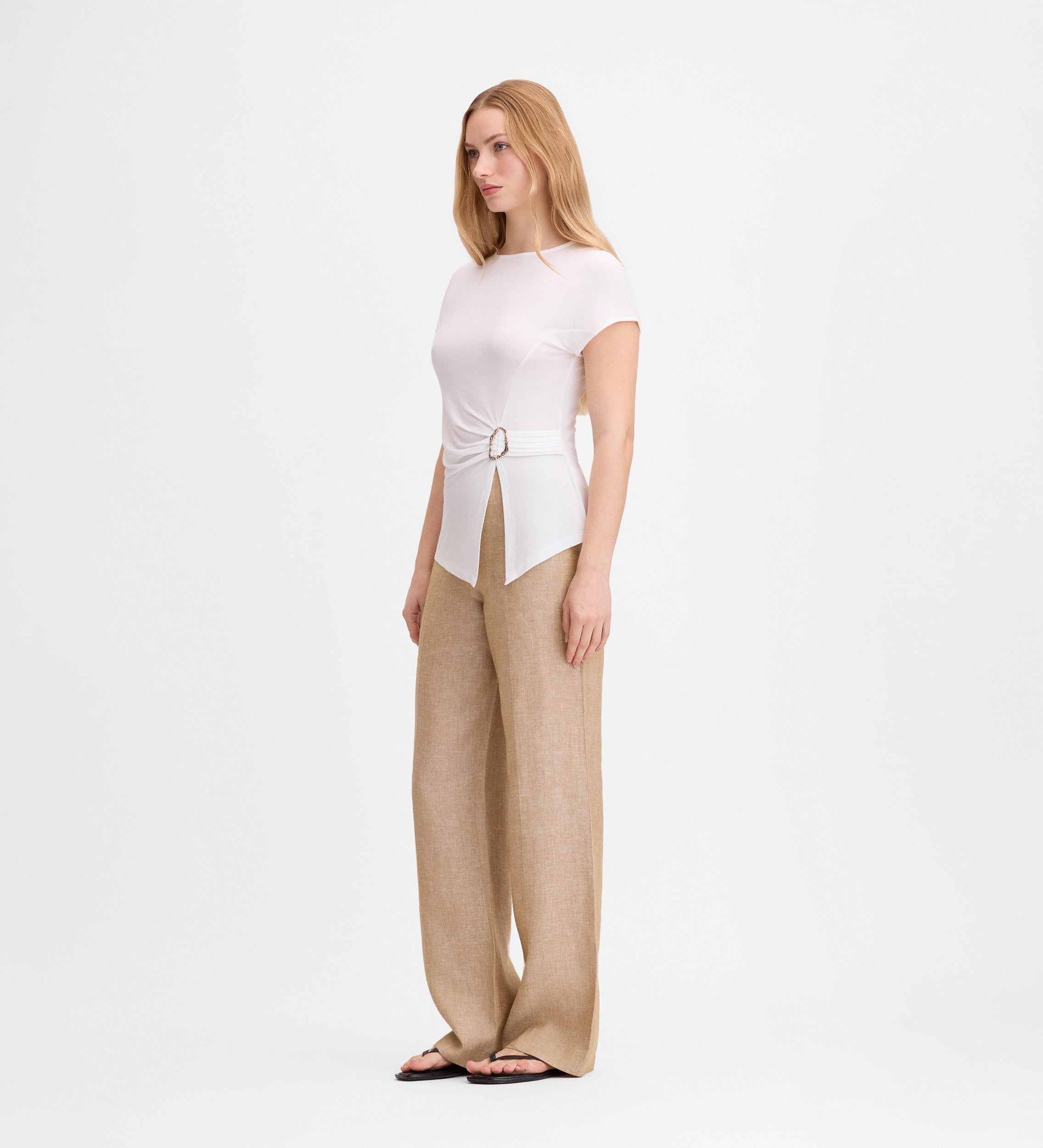 T-shirt asymétrique boucle