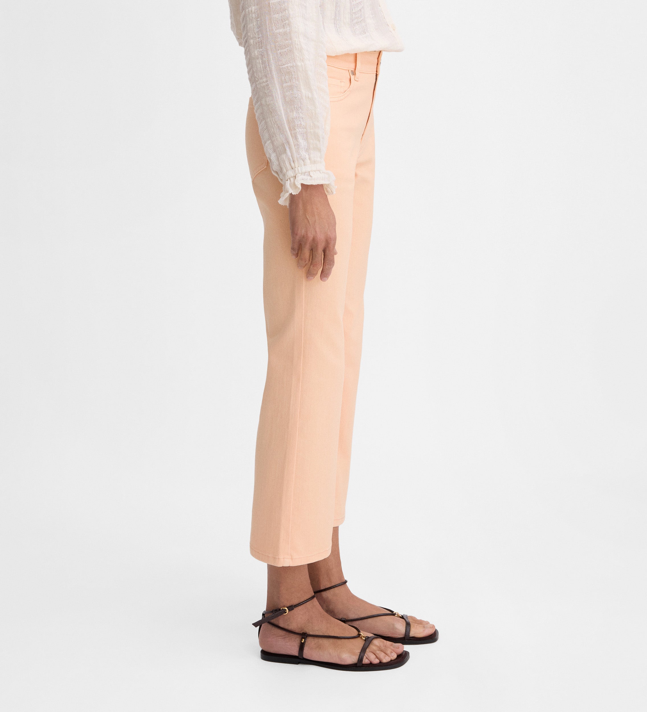 Pantalón crop acampanado