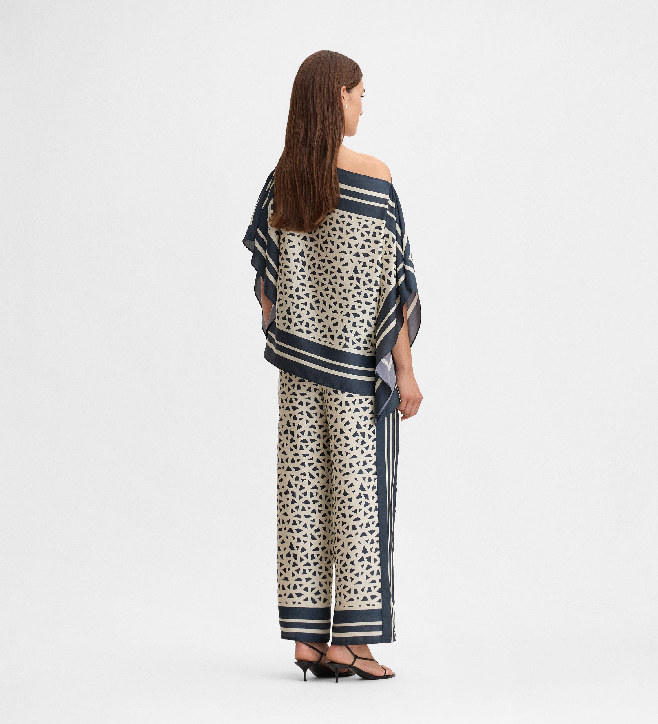 Scarf printed blouse