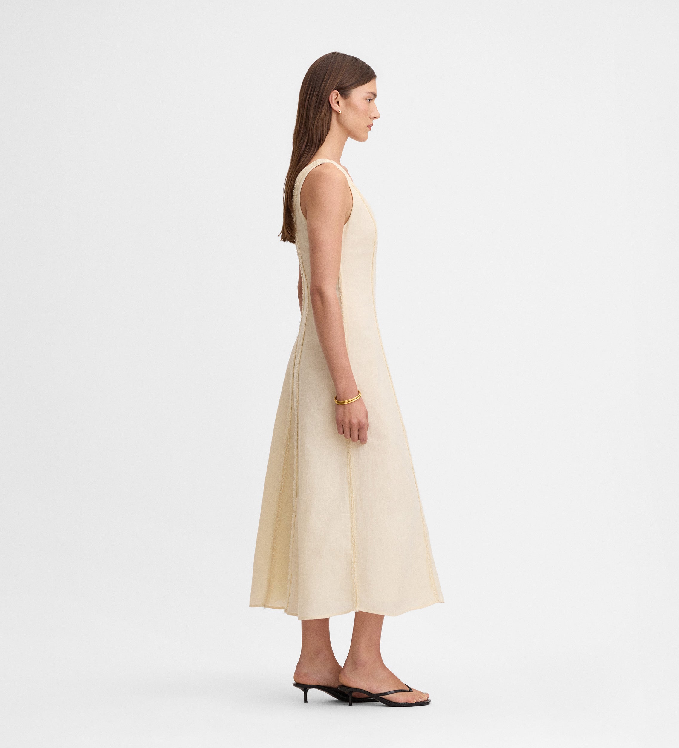 Robe détails effilochés