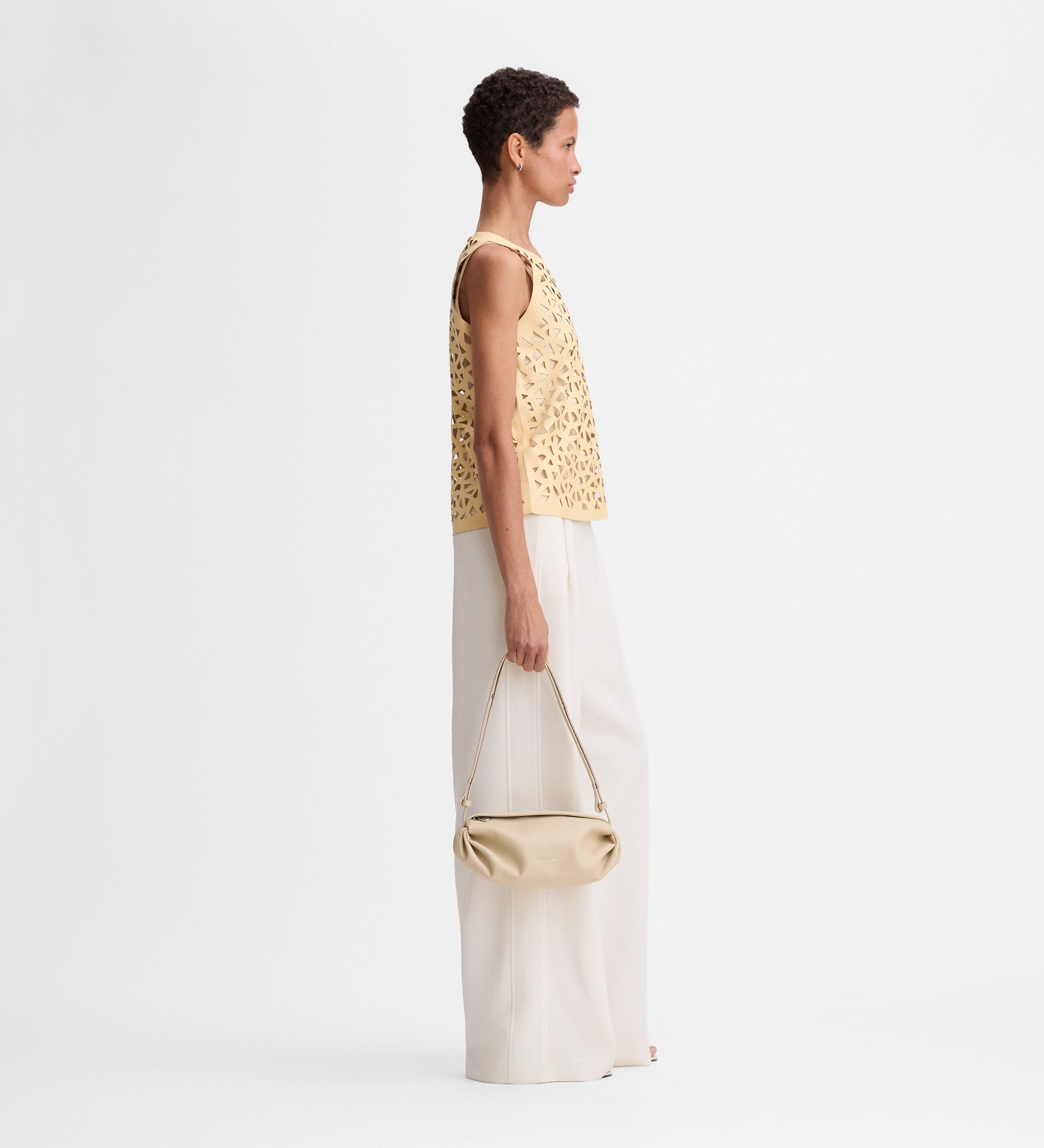 Top cuir perforé