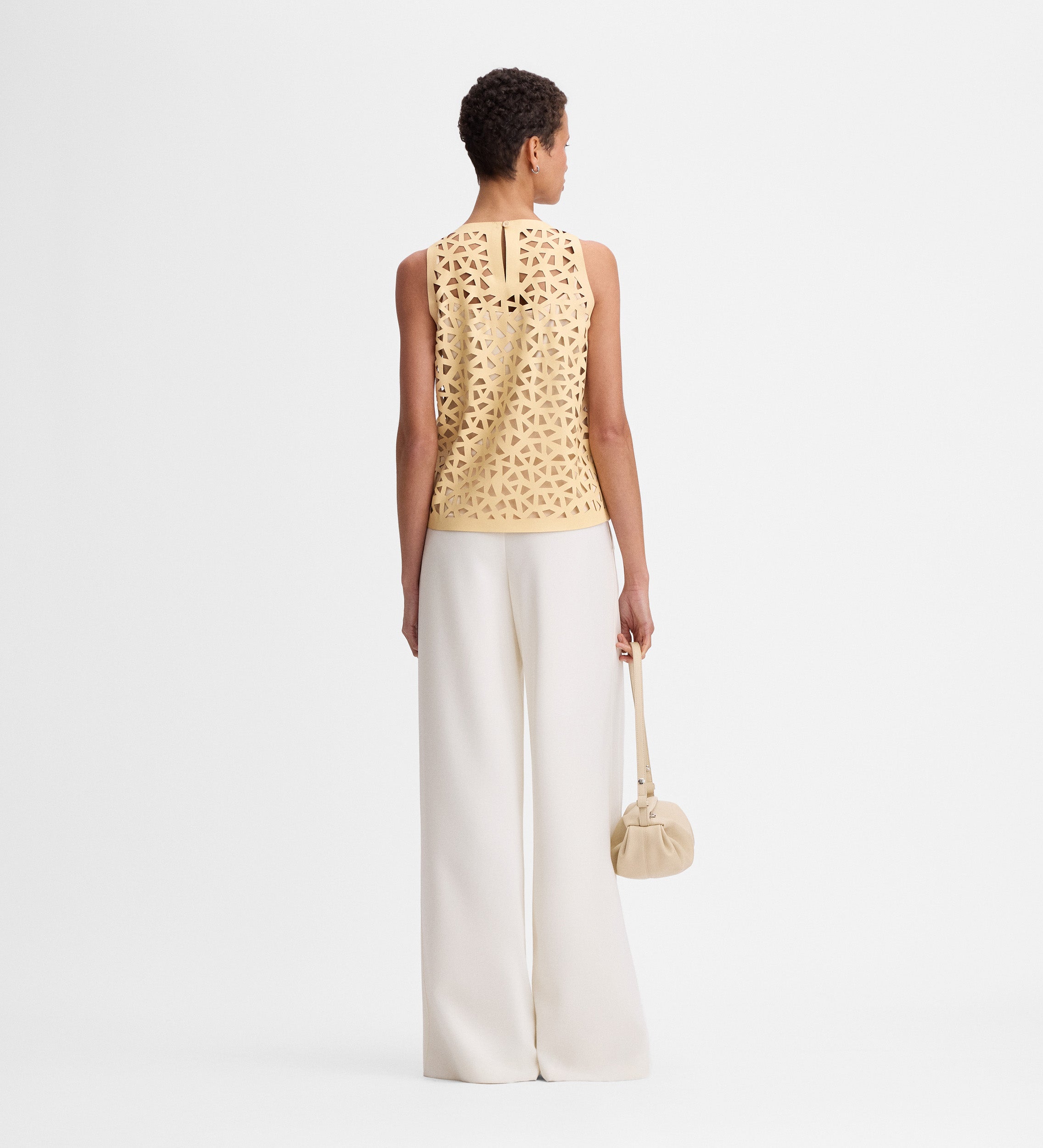 Top cuir perforé