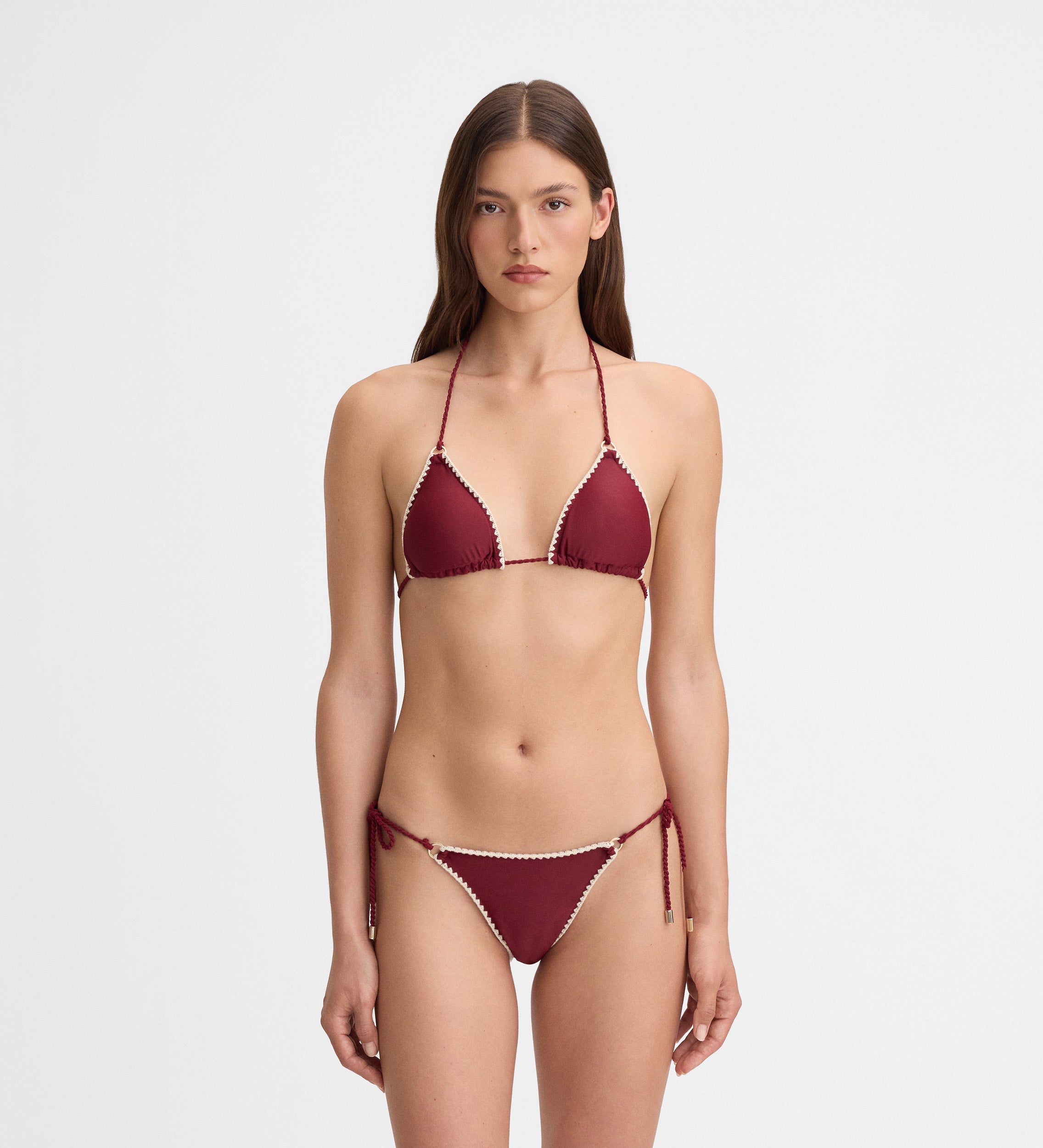 Bas de bikini surpiqûres décoratives