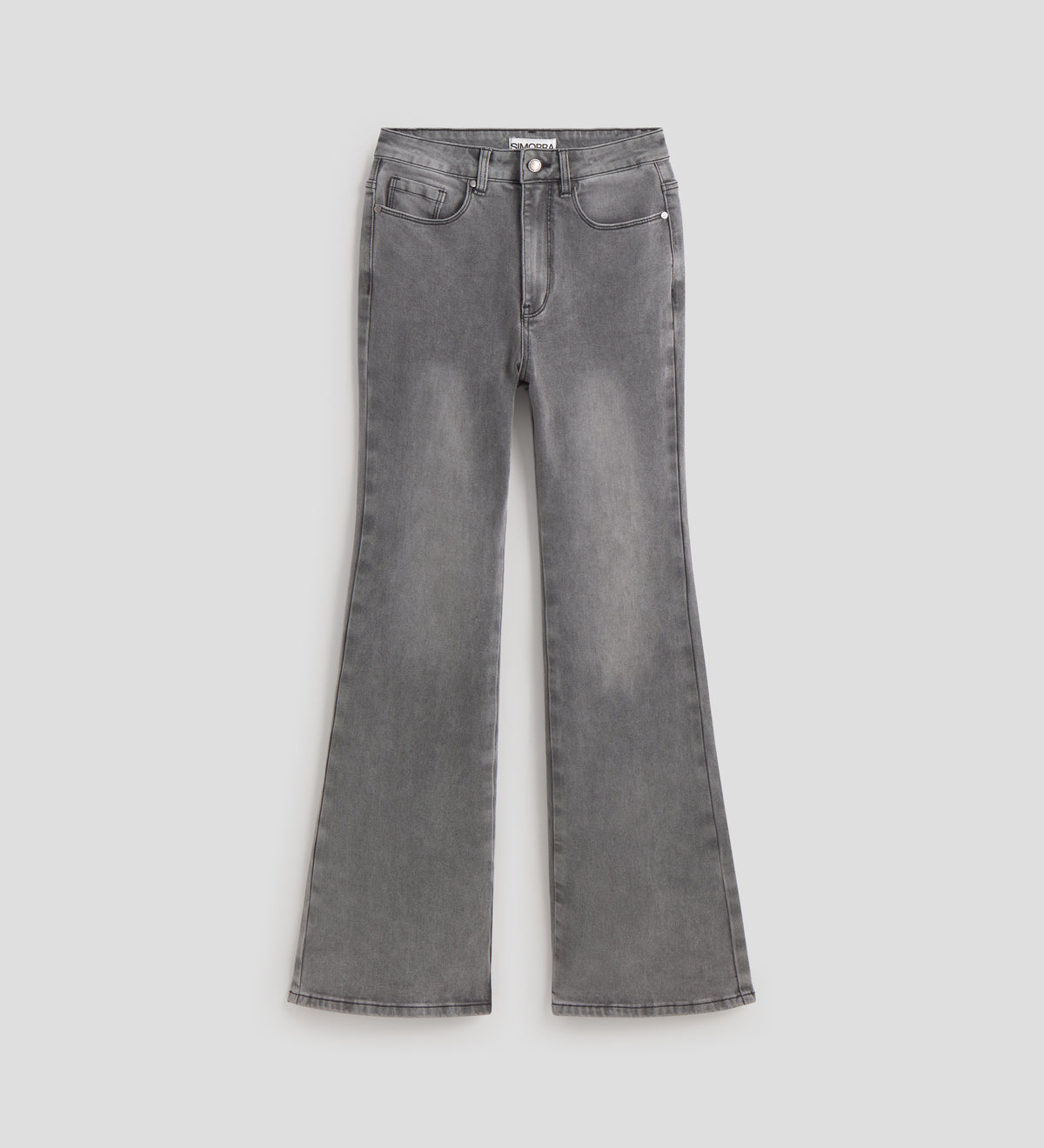 Pantalón vaquero acampanado