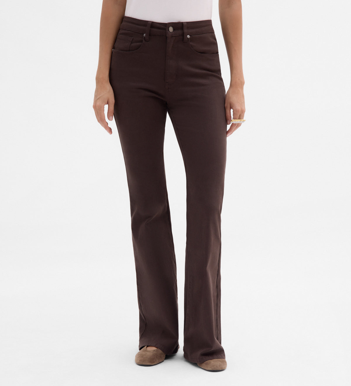 Pantalón vaquero acampanado