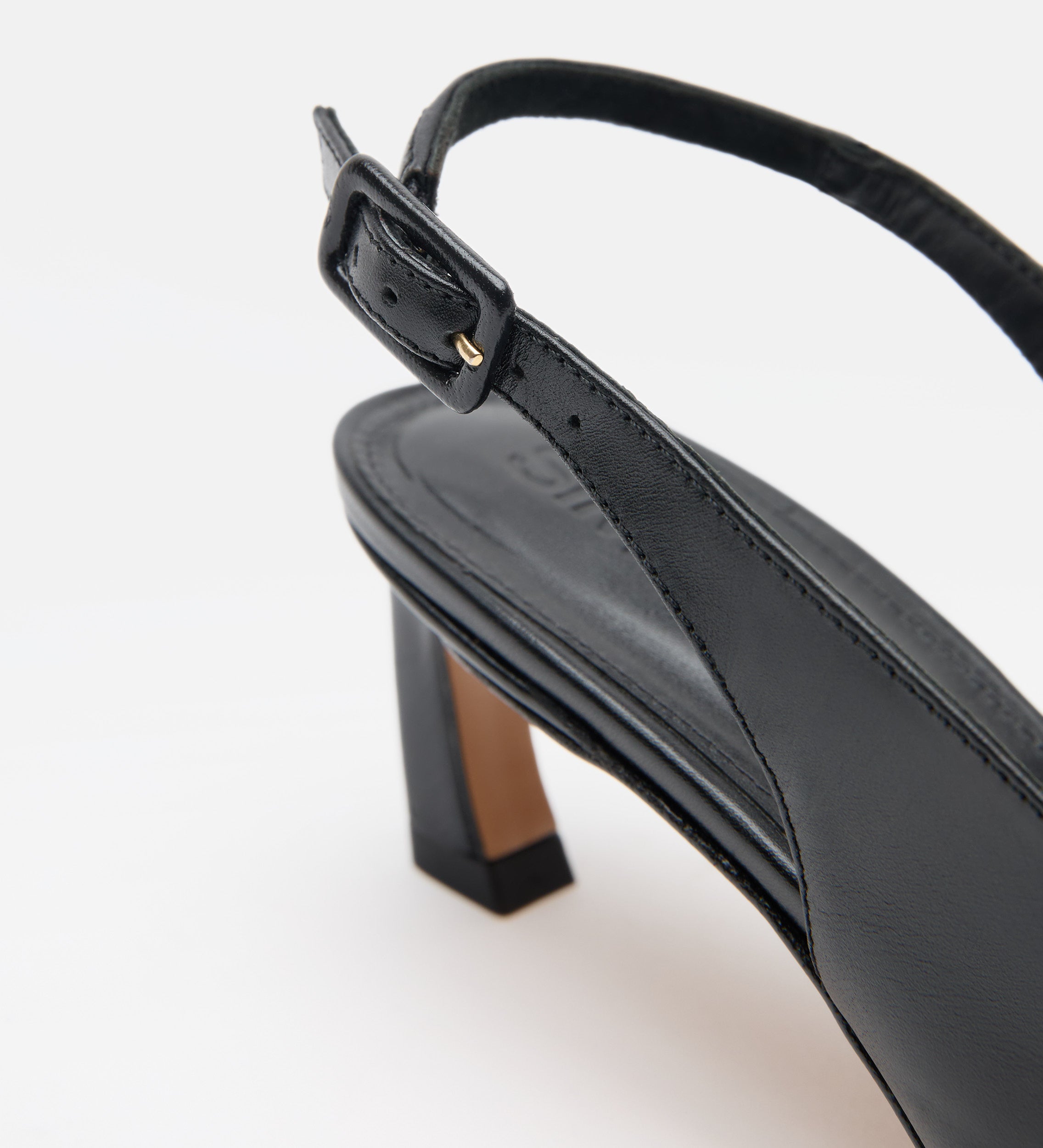 Chaussure à talon slingback