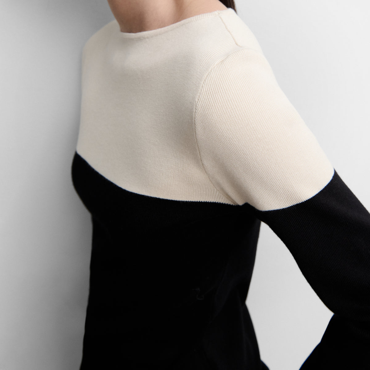 Two-tone knit sweater