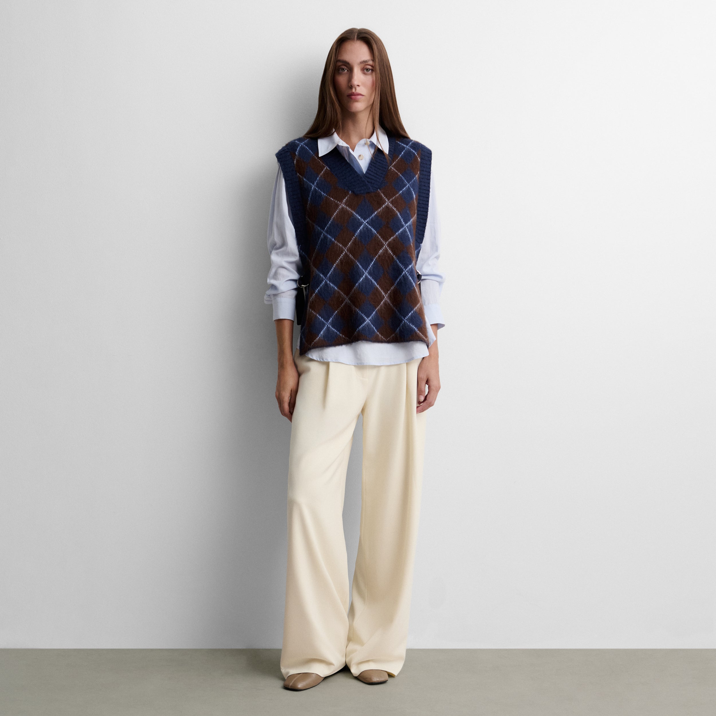 Diamond-pattern knit gilet
