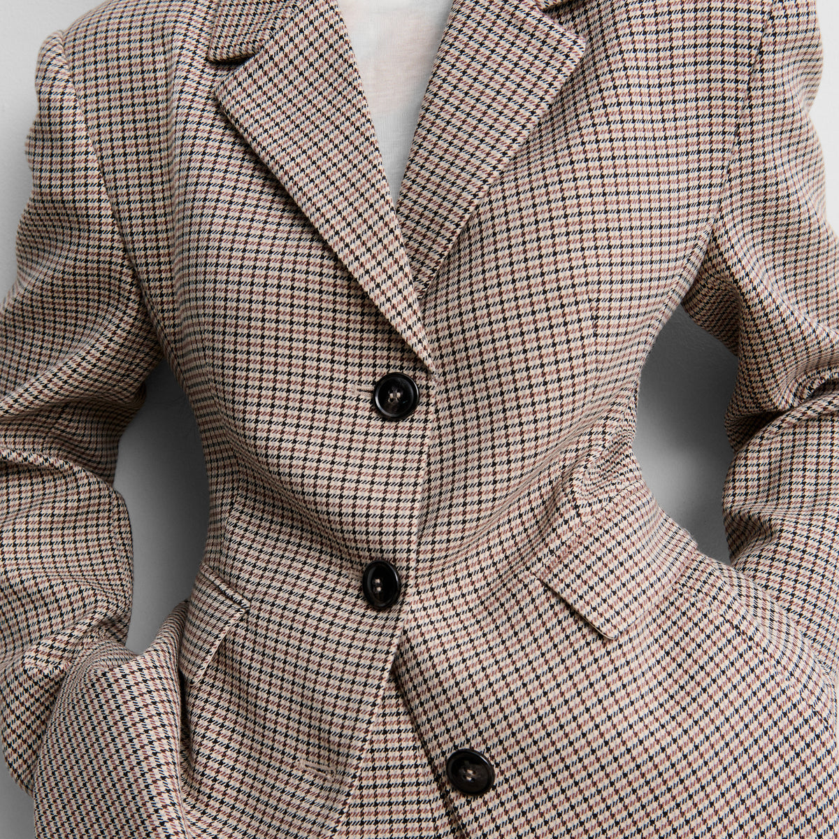 Fitted checked blazer