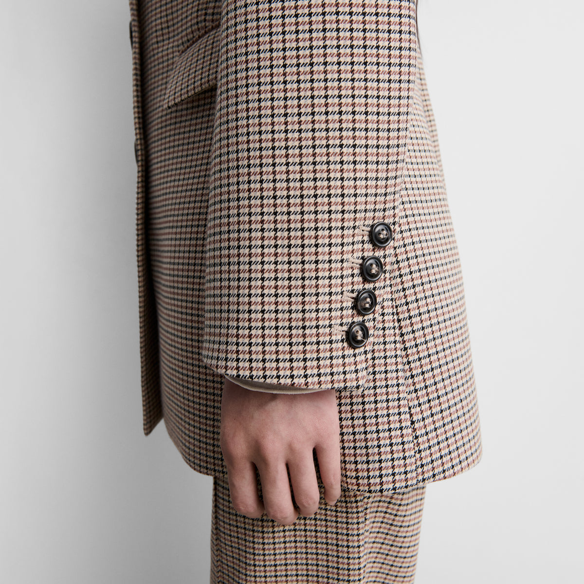 Fitted checked blazer