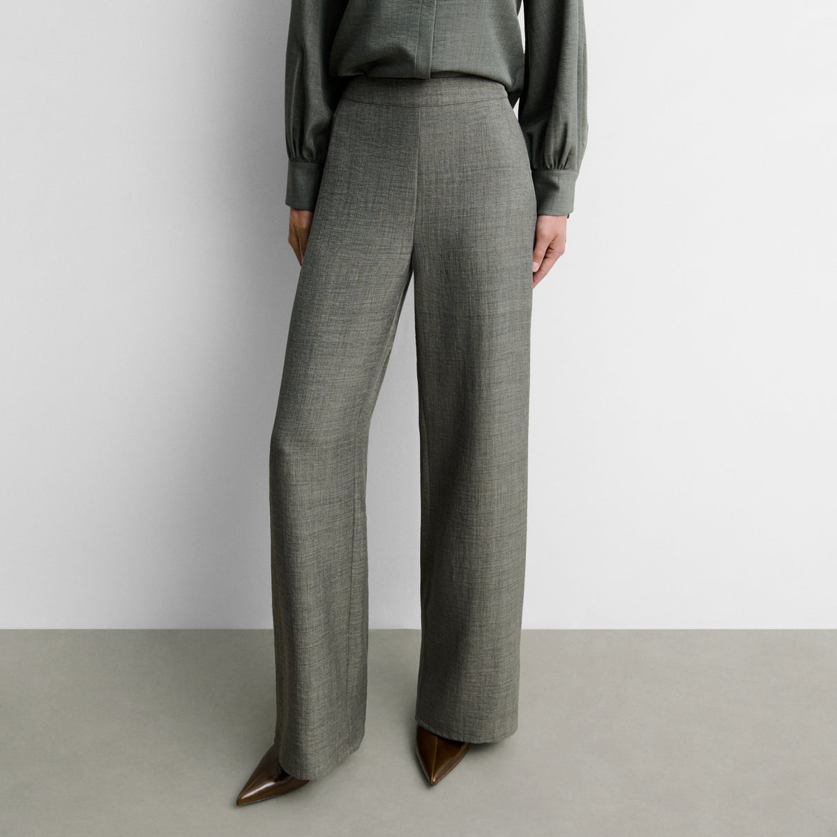 Pantalón ancho fluido