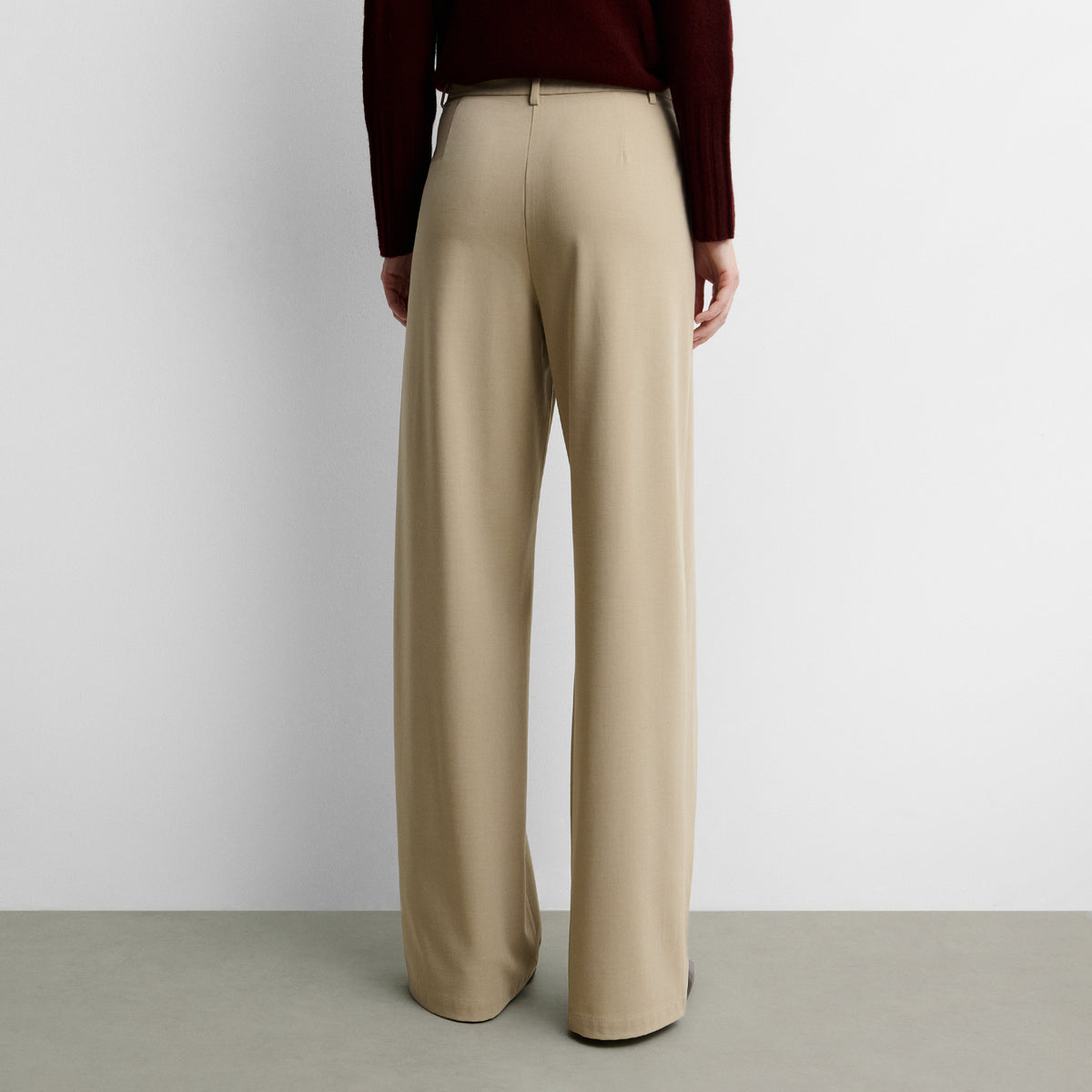 Pantalón recto efecto cruzado