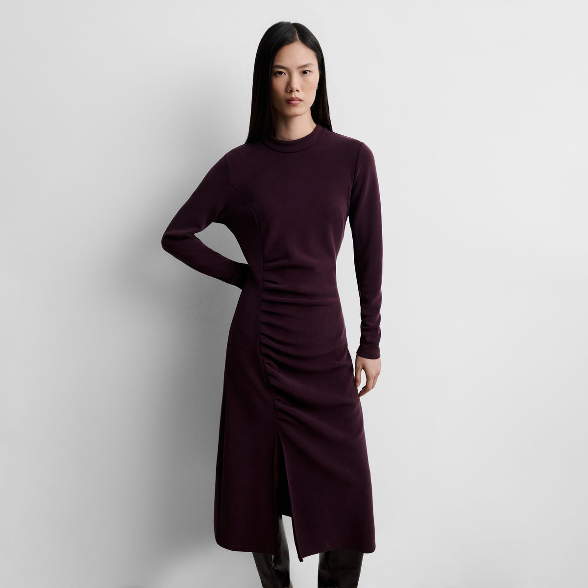 Vestido drapeado lateral