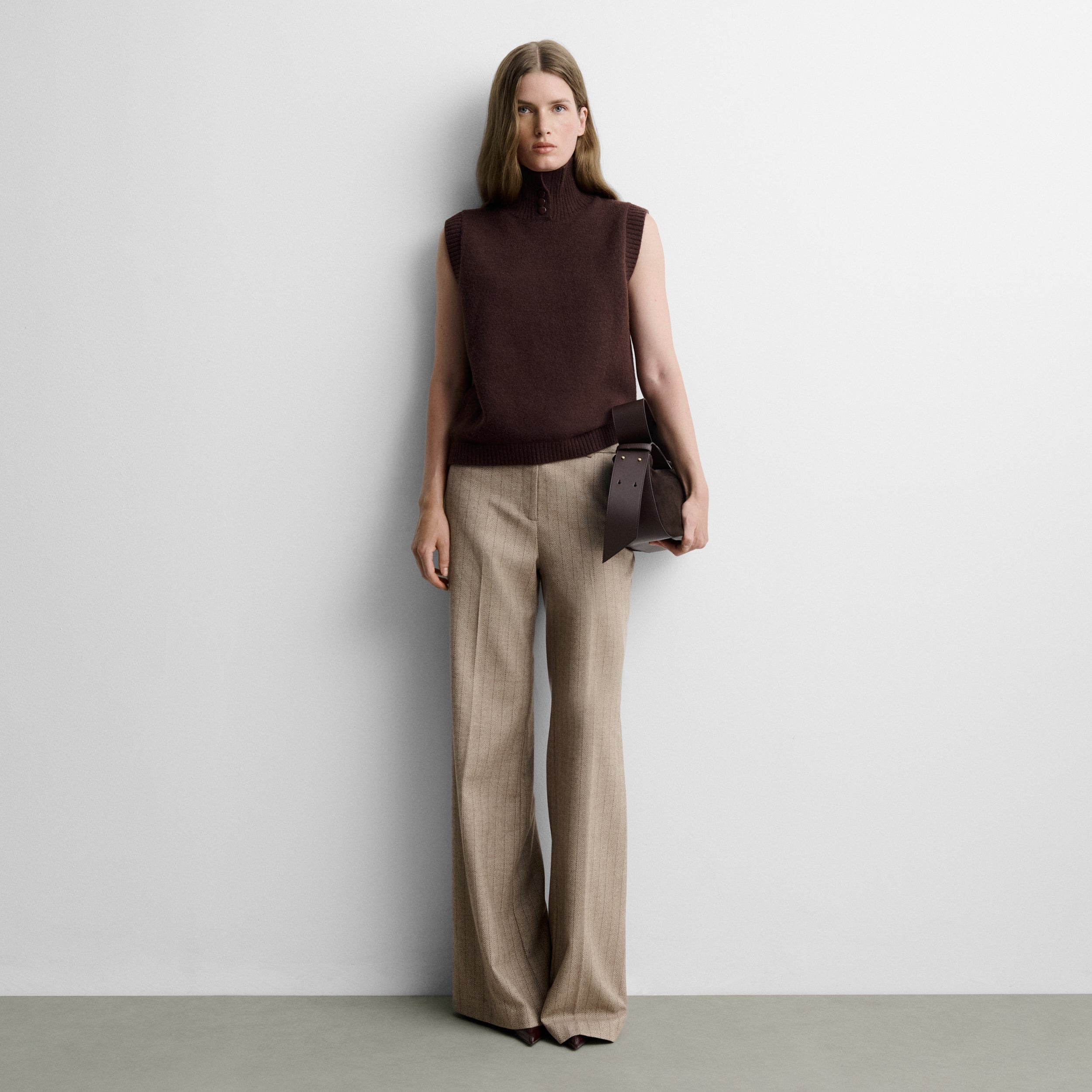 Gilet with funnel neck