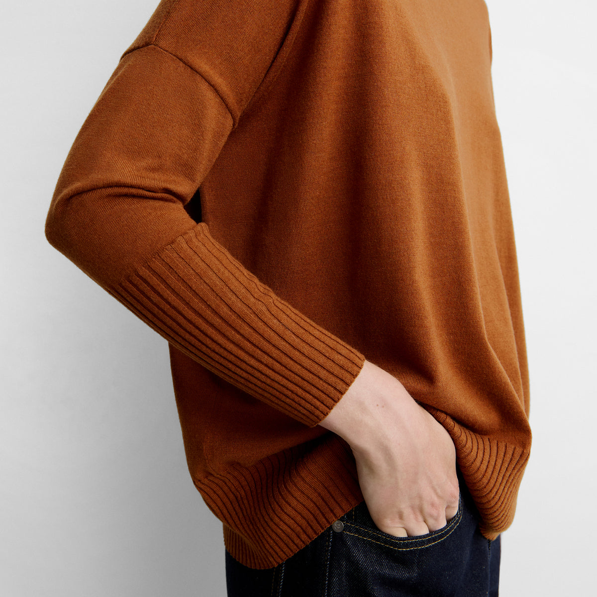 Pull oversize col montant