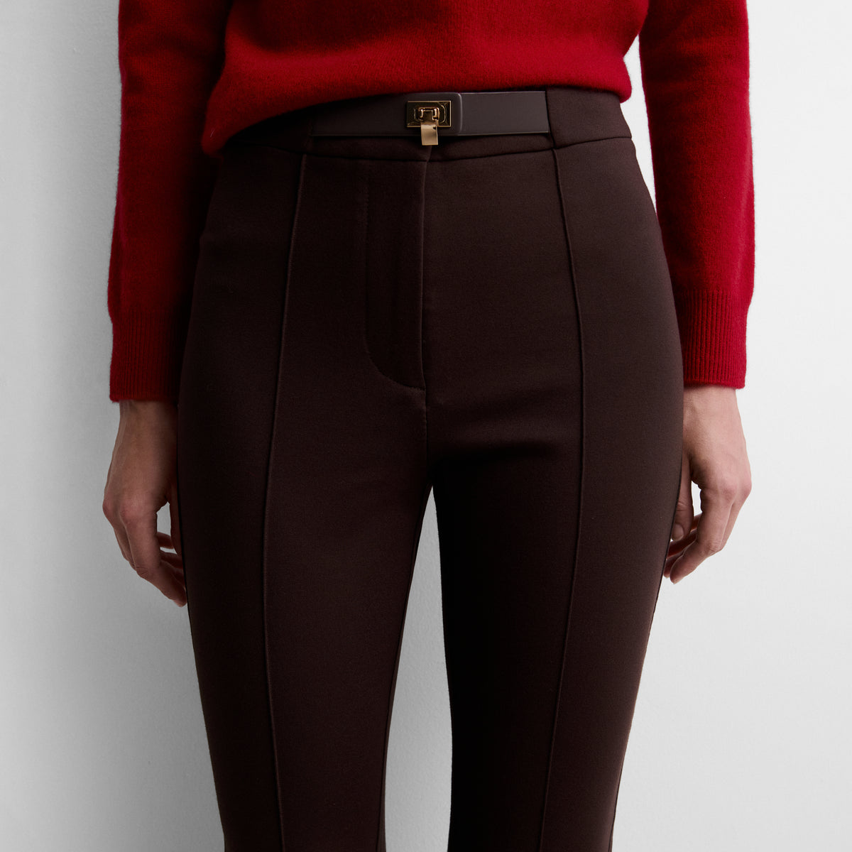 Pantalón stretch cinturón