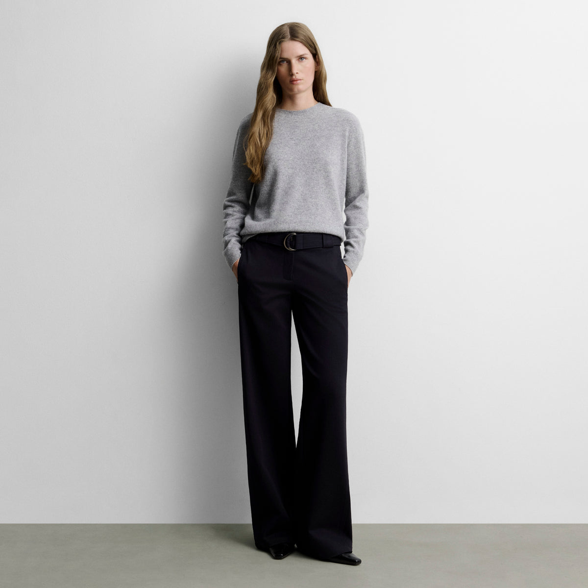 Wide stretch trousers