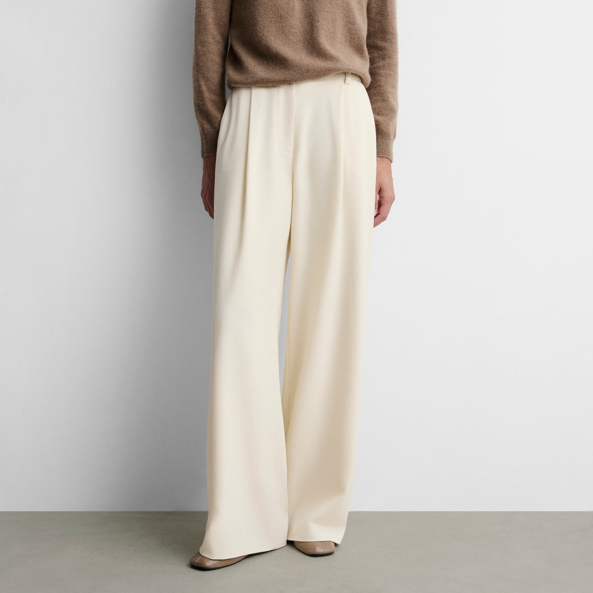 Pantalón pinzas ancho