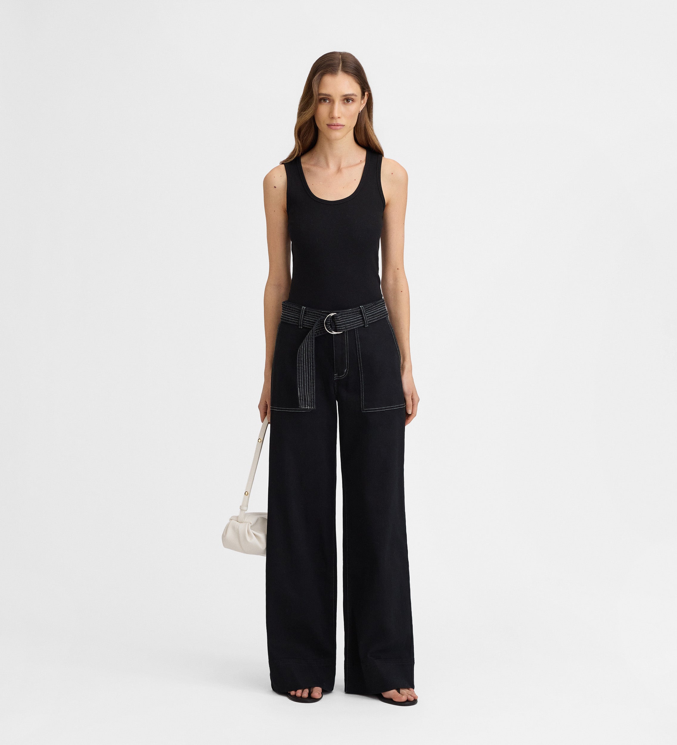 Pantalón denim pespuntes