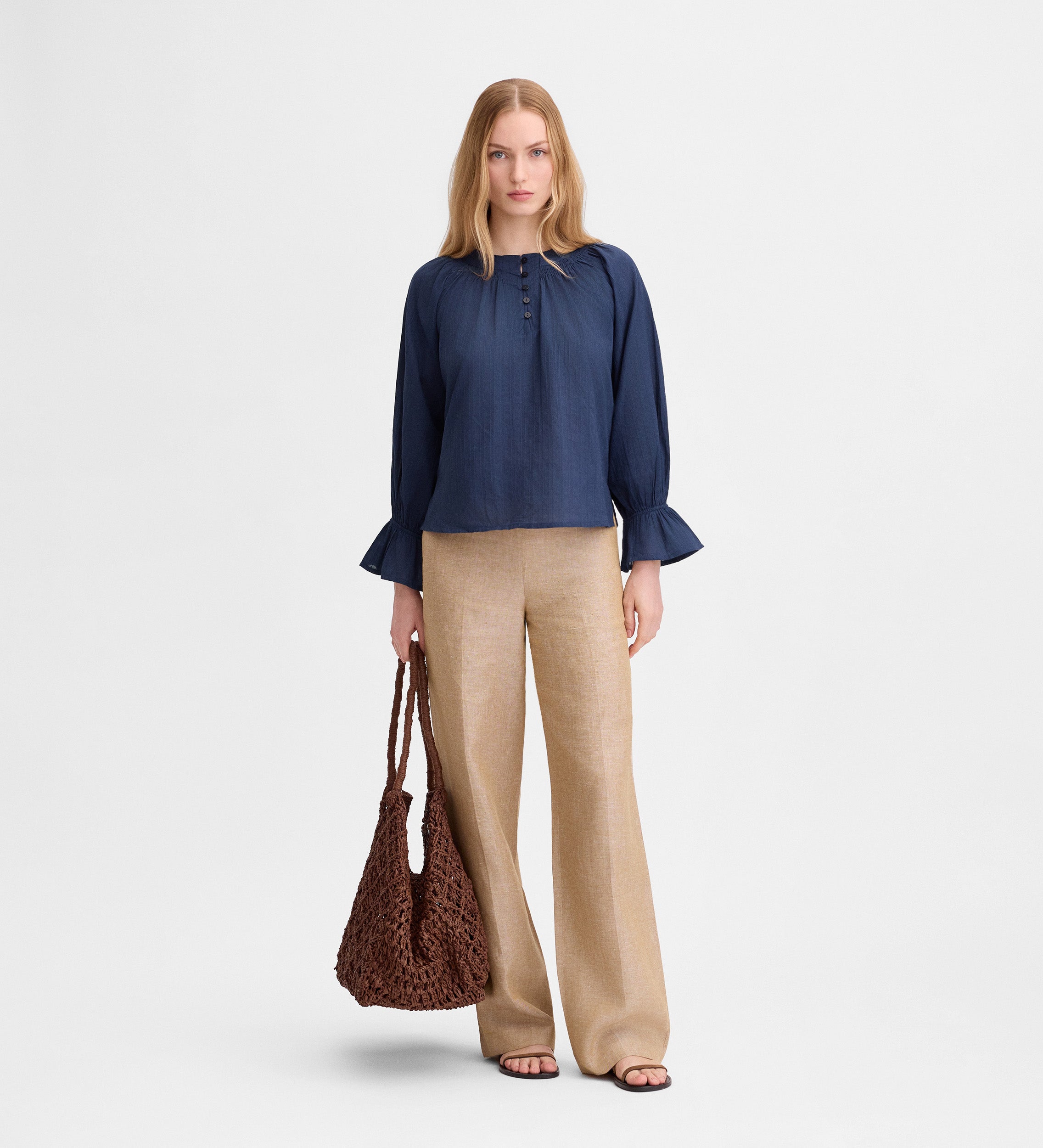 Textured blouse with 3/4 sleeves