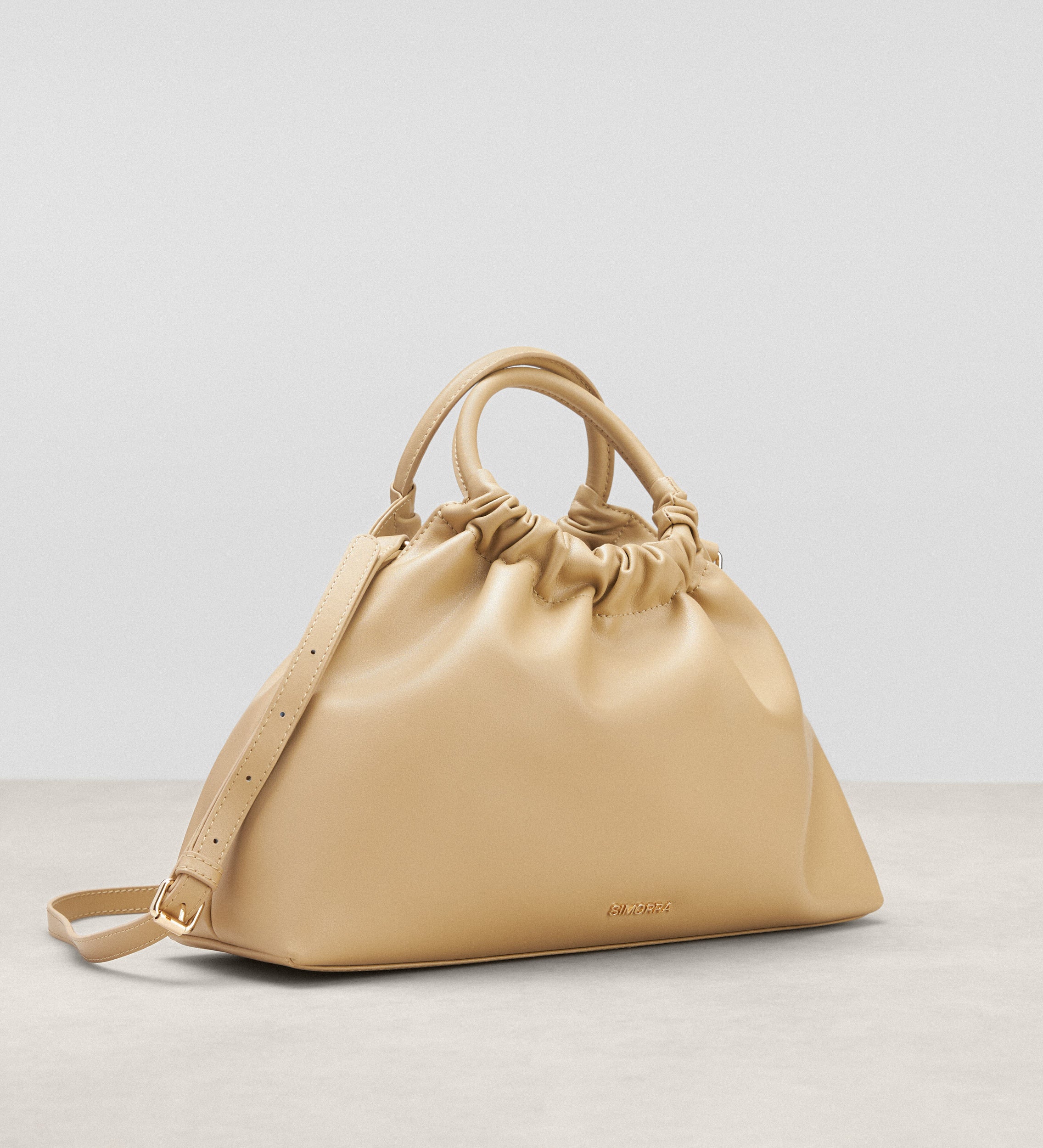 Bolso piel fruncido