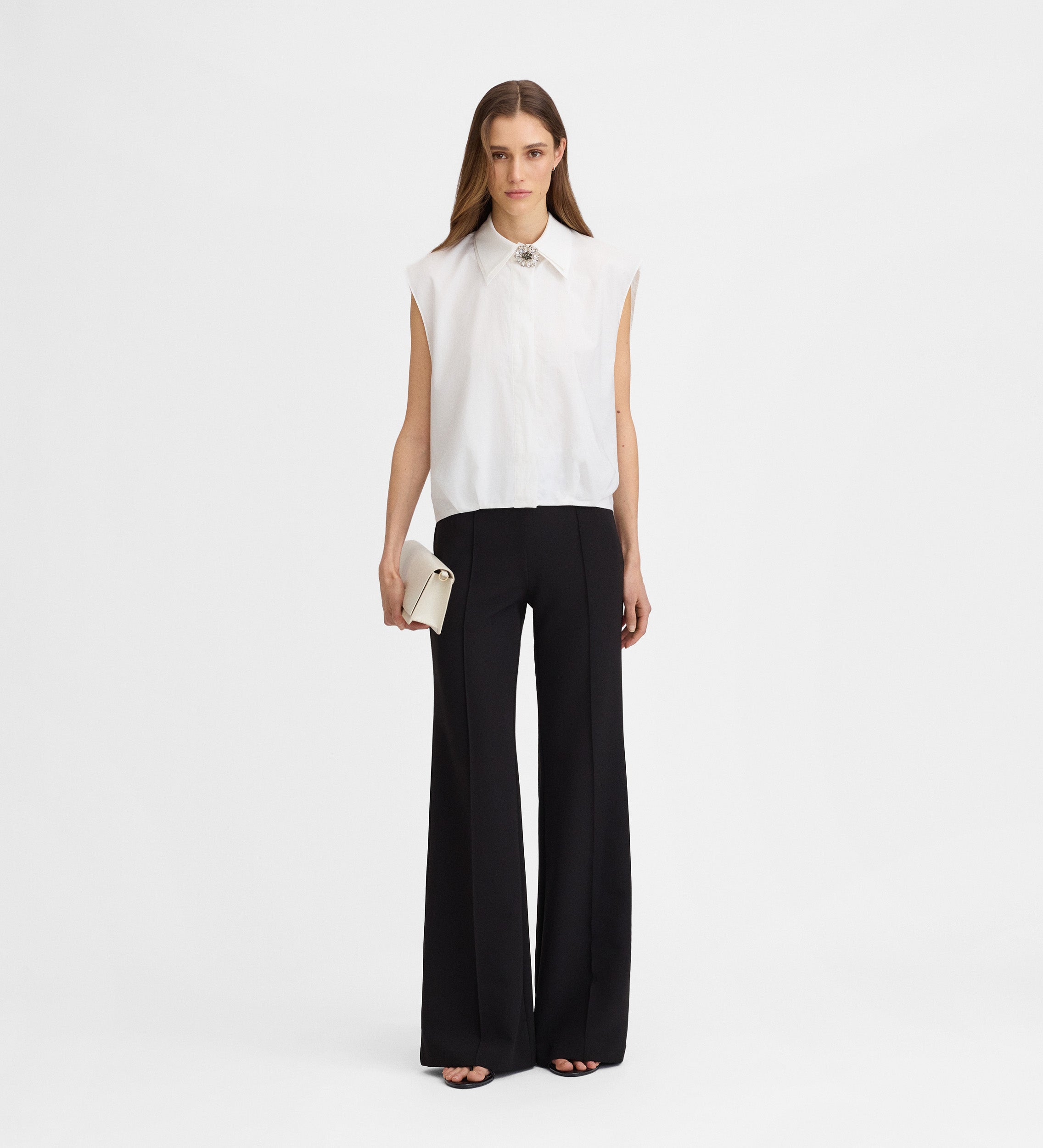 Pantalón acampanado