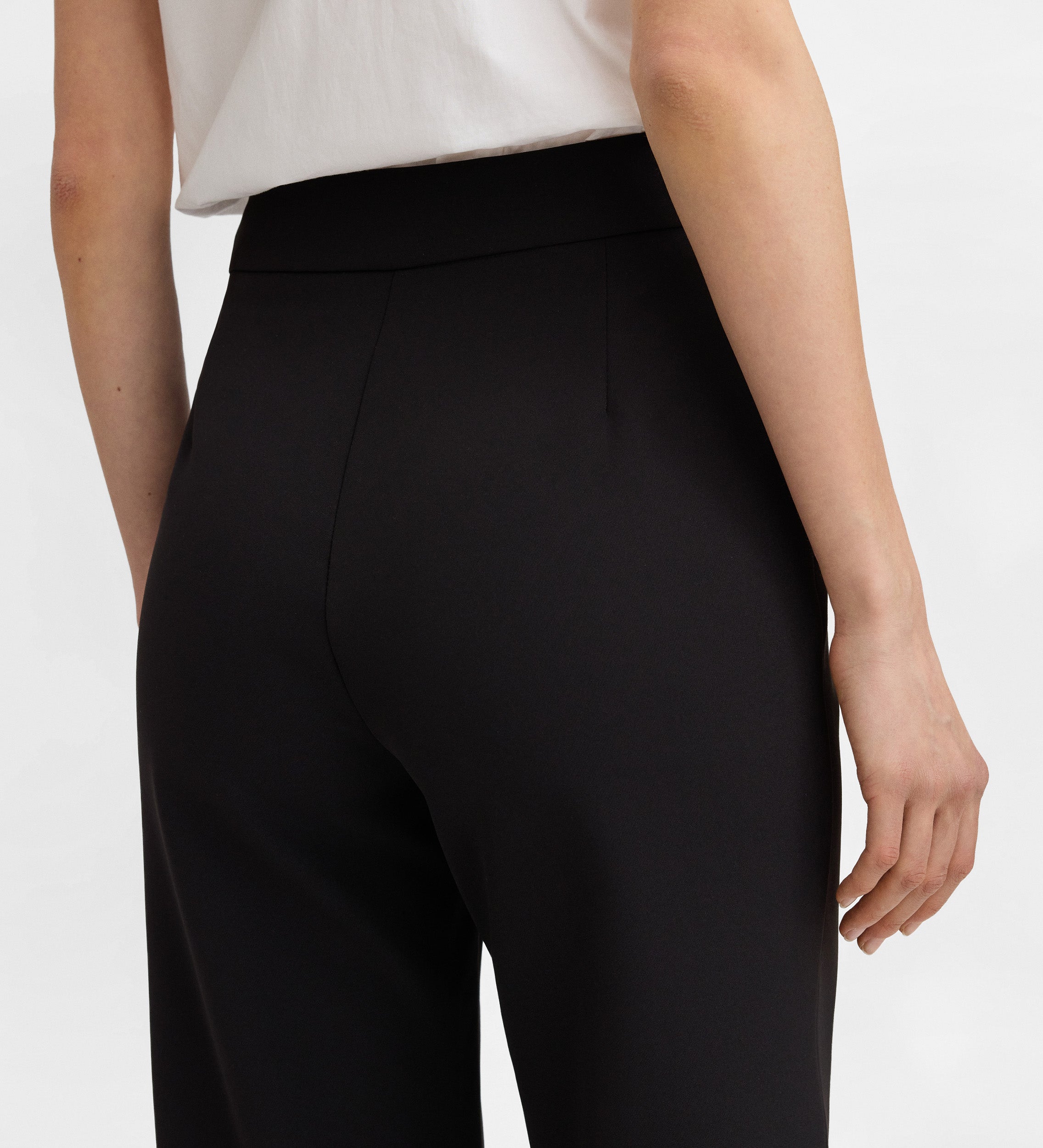 Pantalón acampanado