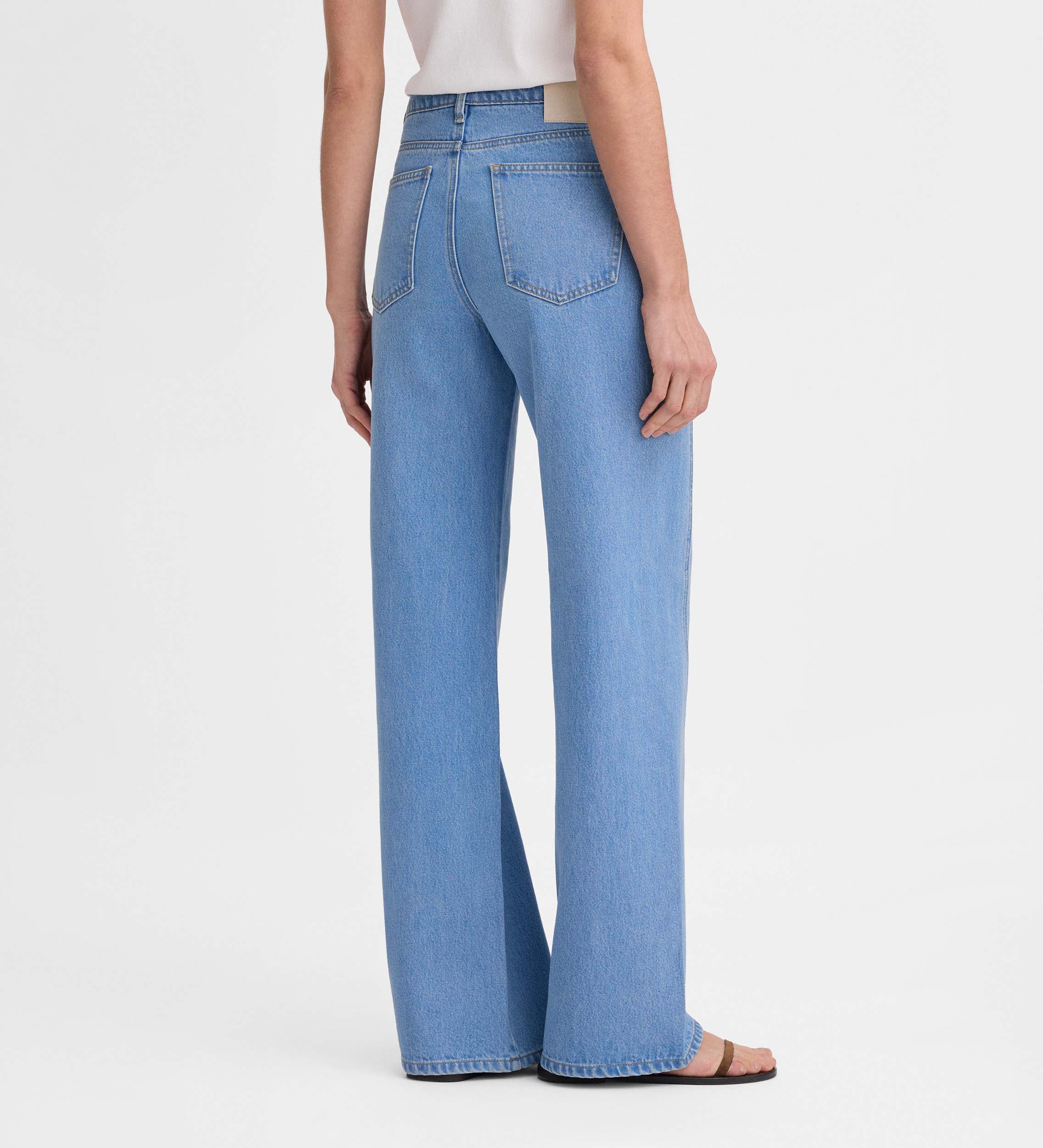 Pantalón vaquero ancho