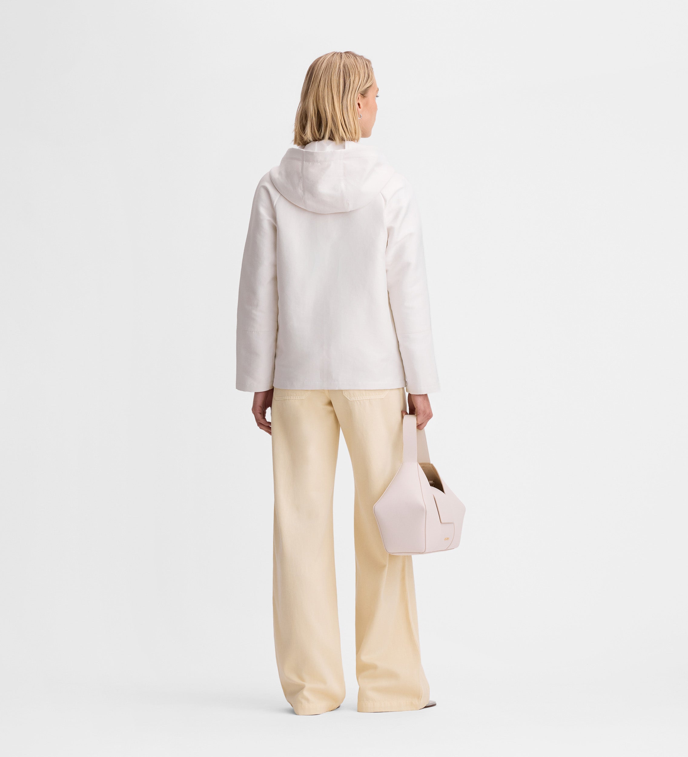 Chaqueta técnica capucha
