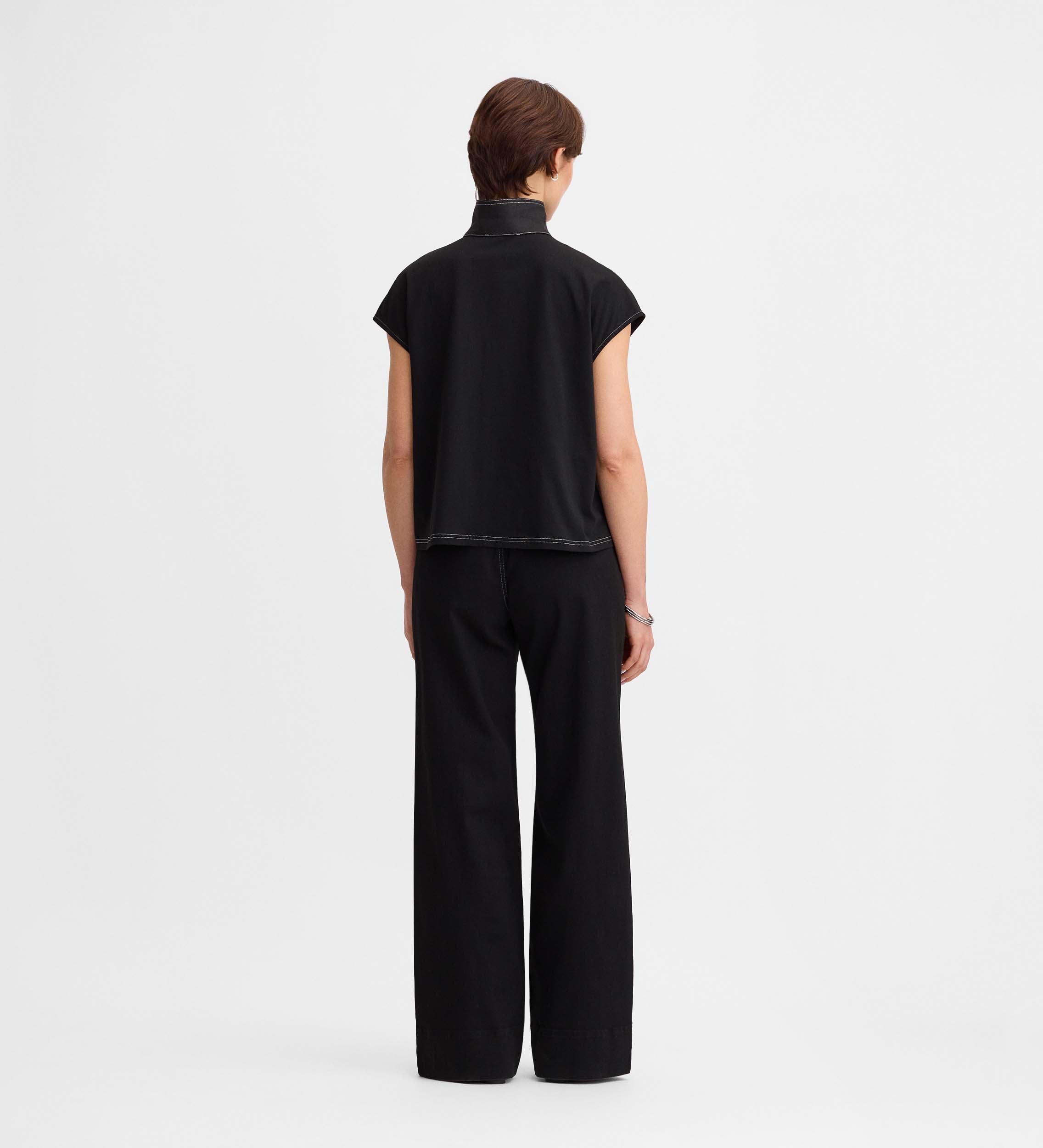 T-shirt col montant