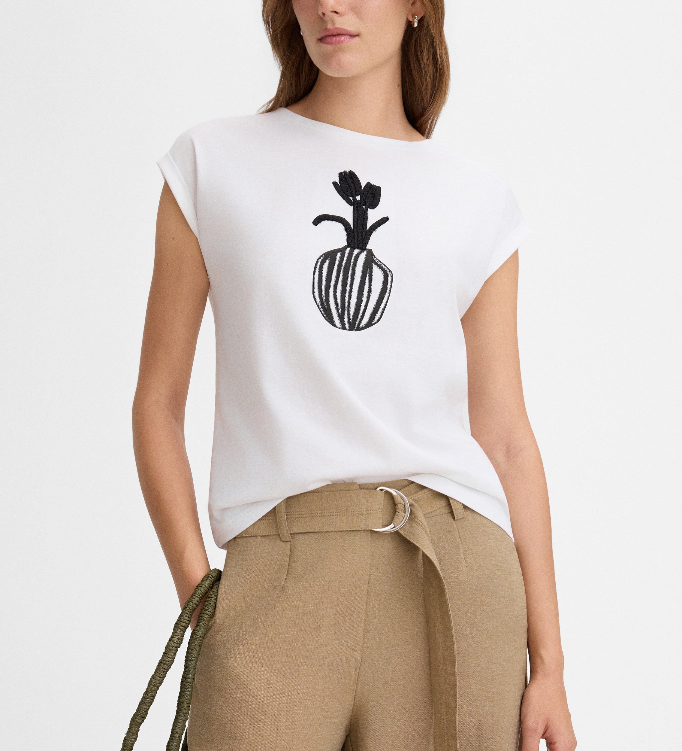 T-shirt brodé fleurs