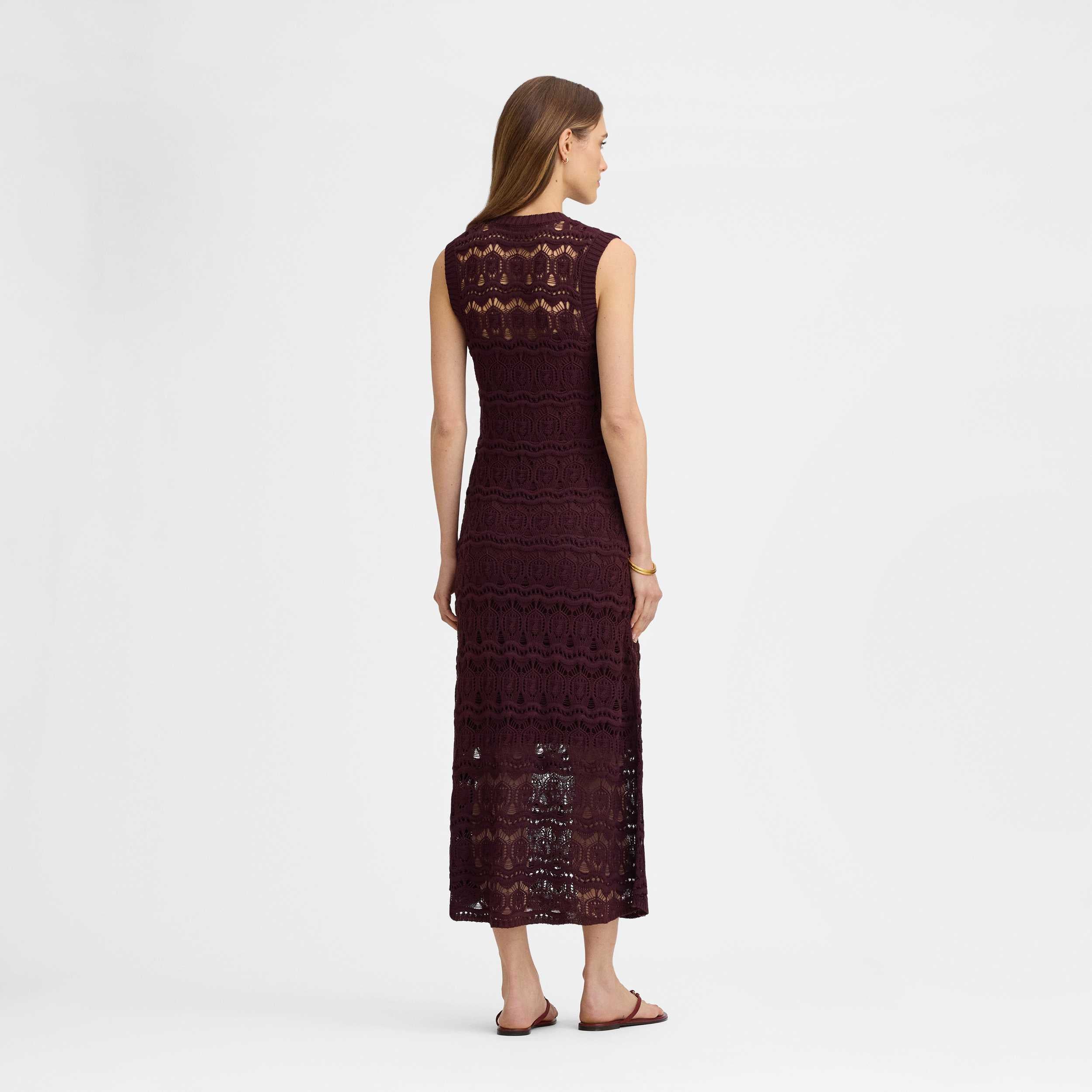 Vestido punto calados